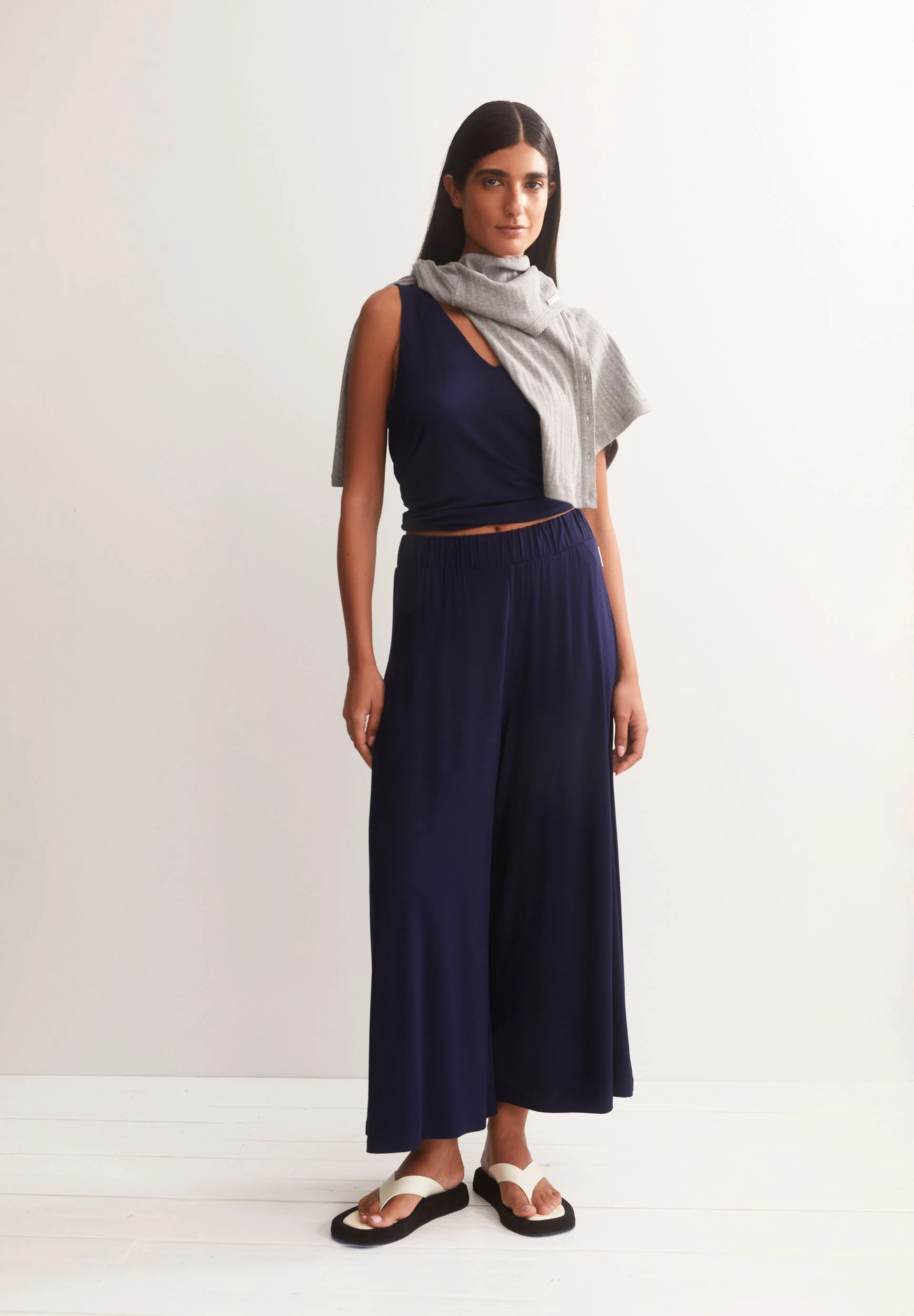 CROPPED JERSEY-HOSE | tinted navy - Image 4