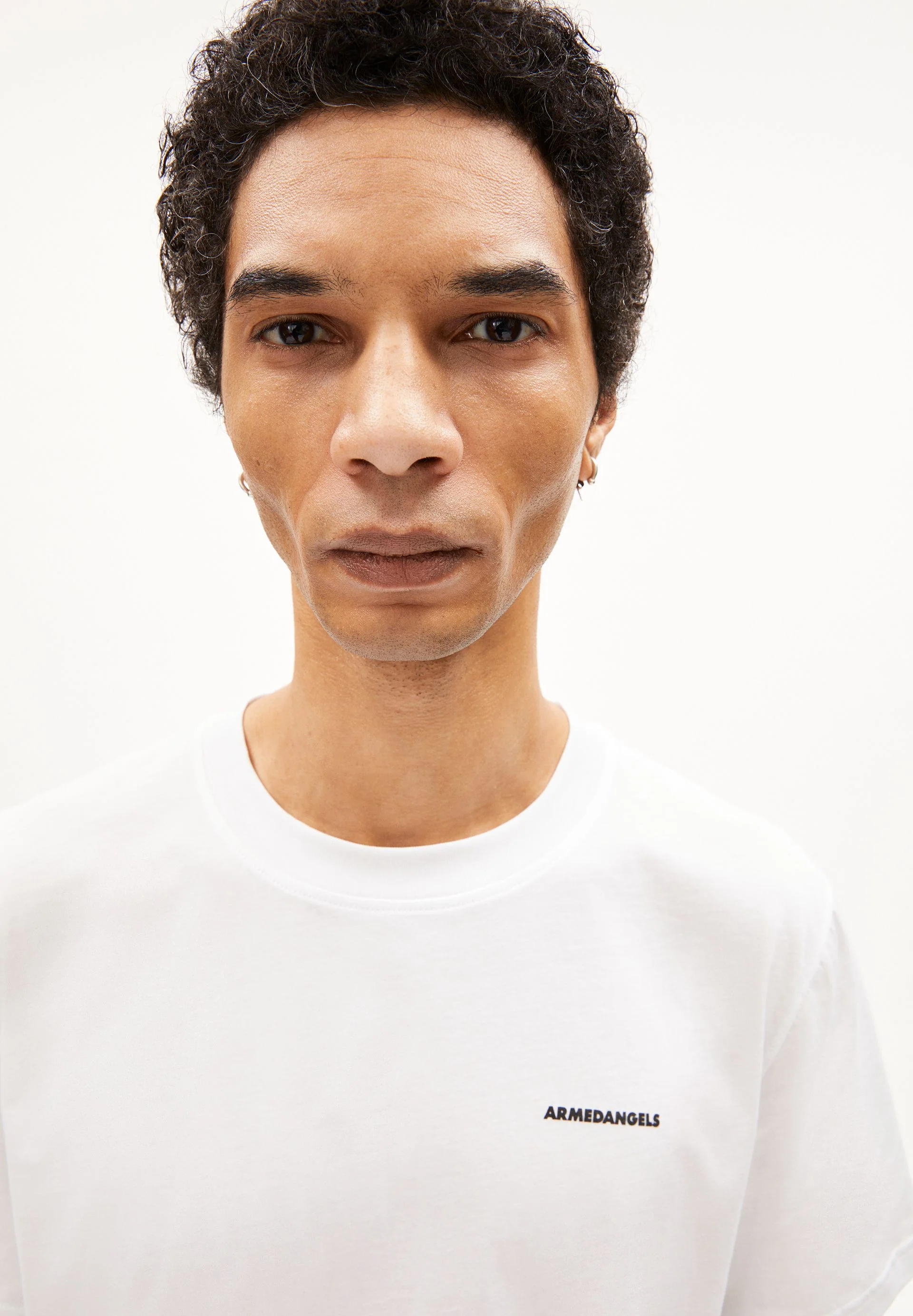 DAANAN LOGAA | white - Image 3