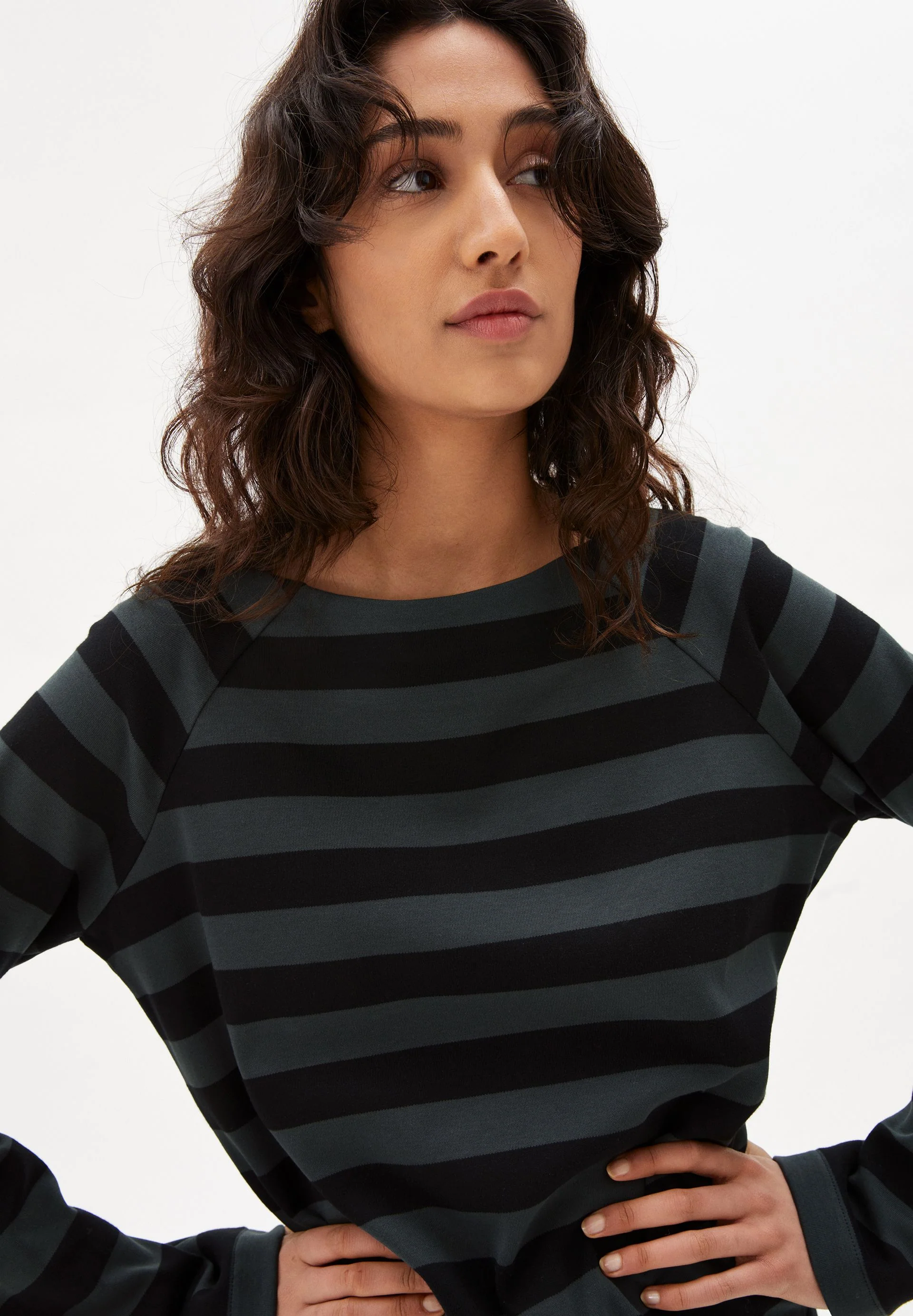 DANIKAA STRIPE | vintage green-black - Image 3
