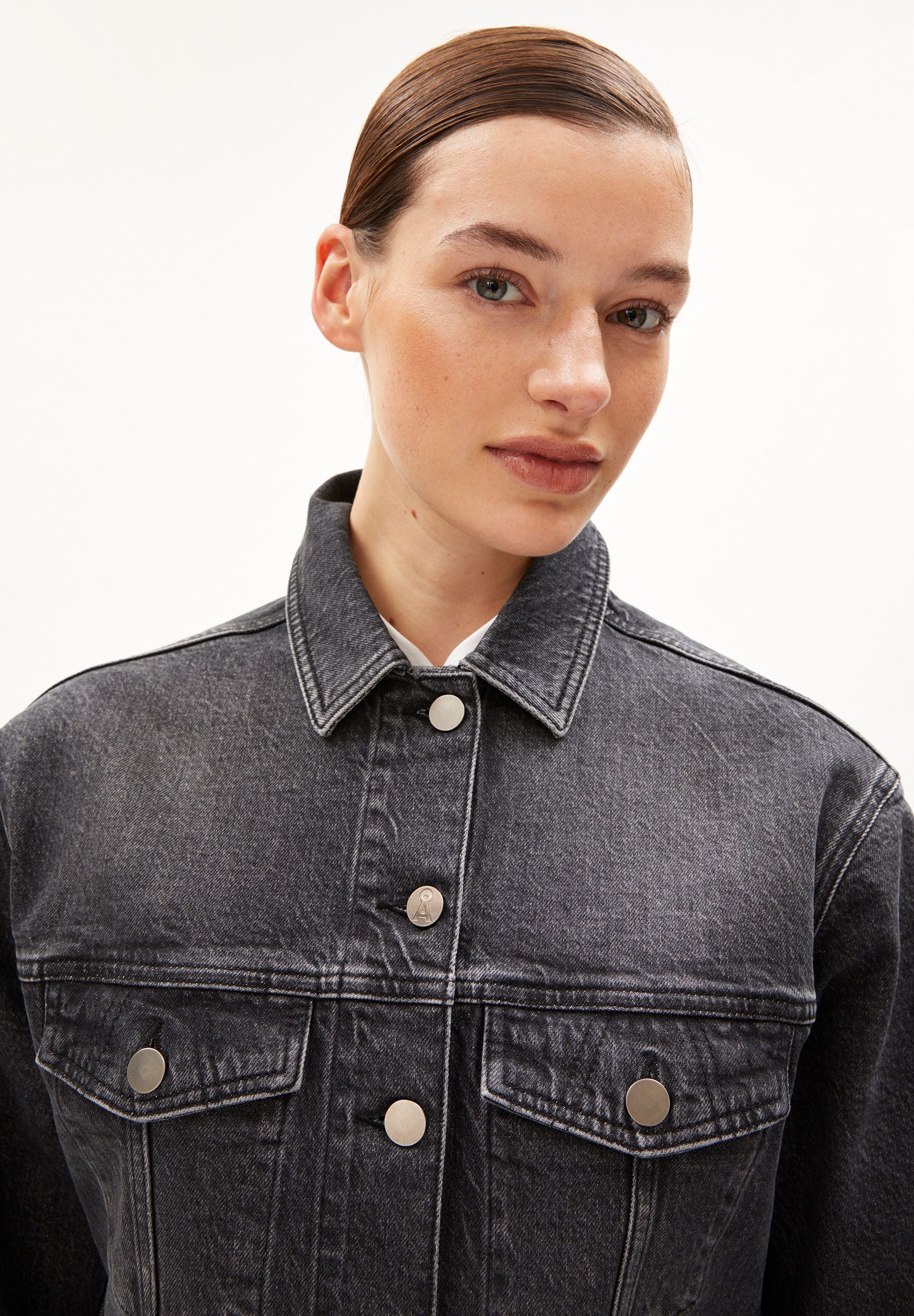 DENSIAA | washed obsidian - Image 3