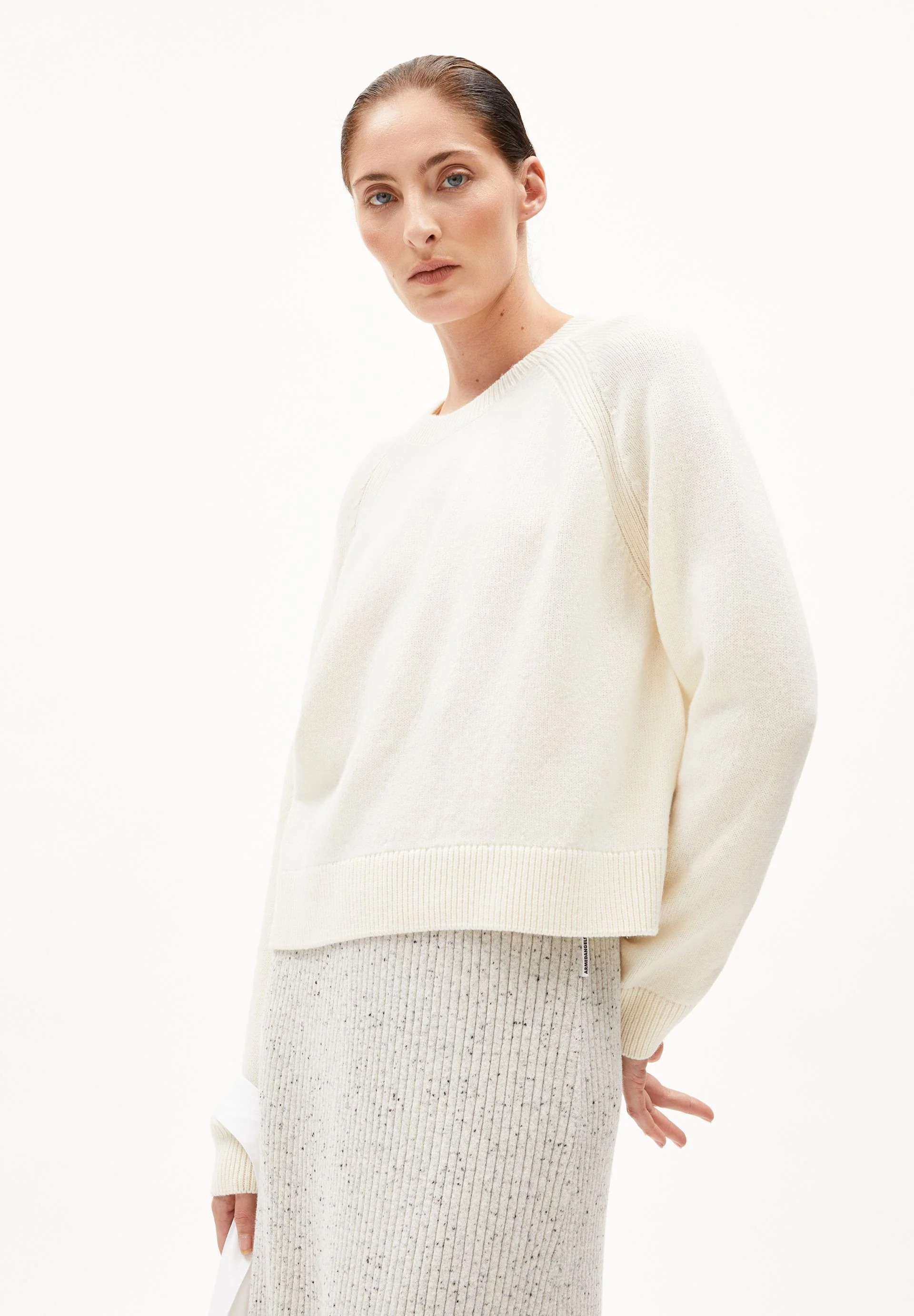 DILIRIAA REGLANA - Image 3