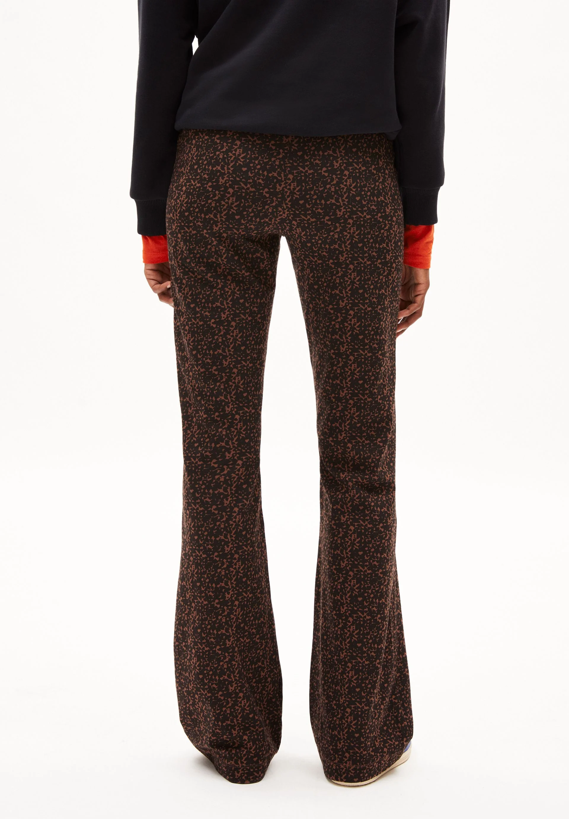 DONNAA ABSTRACT | deep brown - Image 2