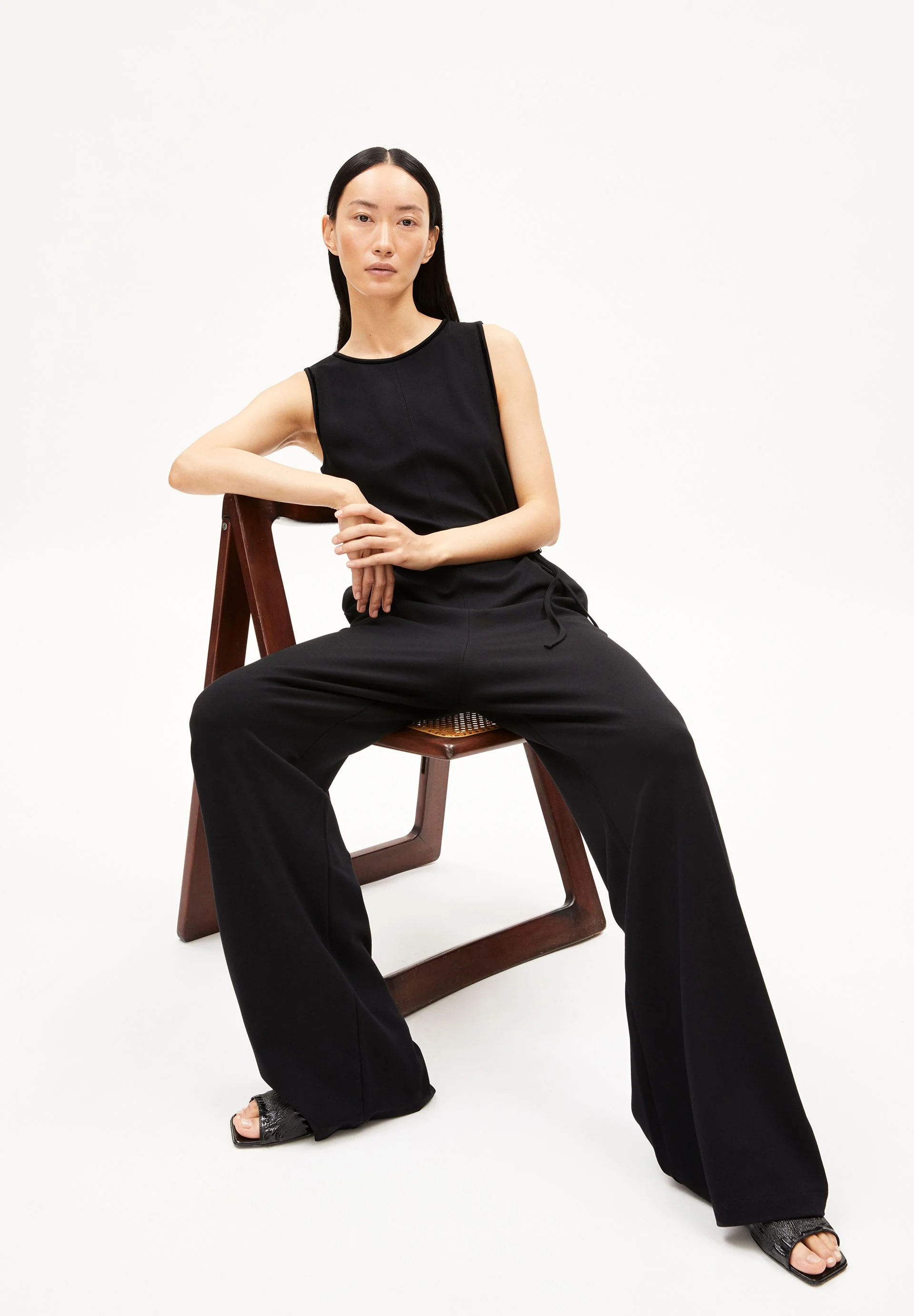 DULAHAA | black - Image 4