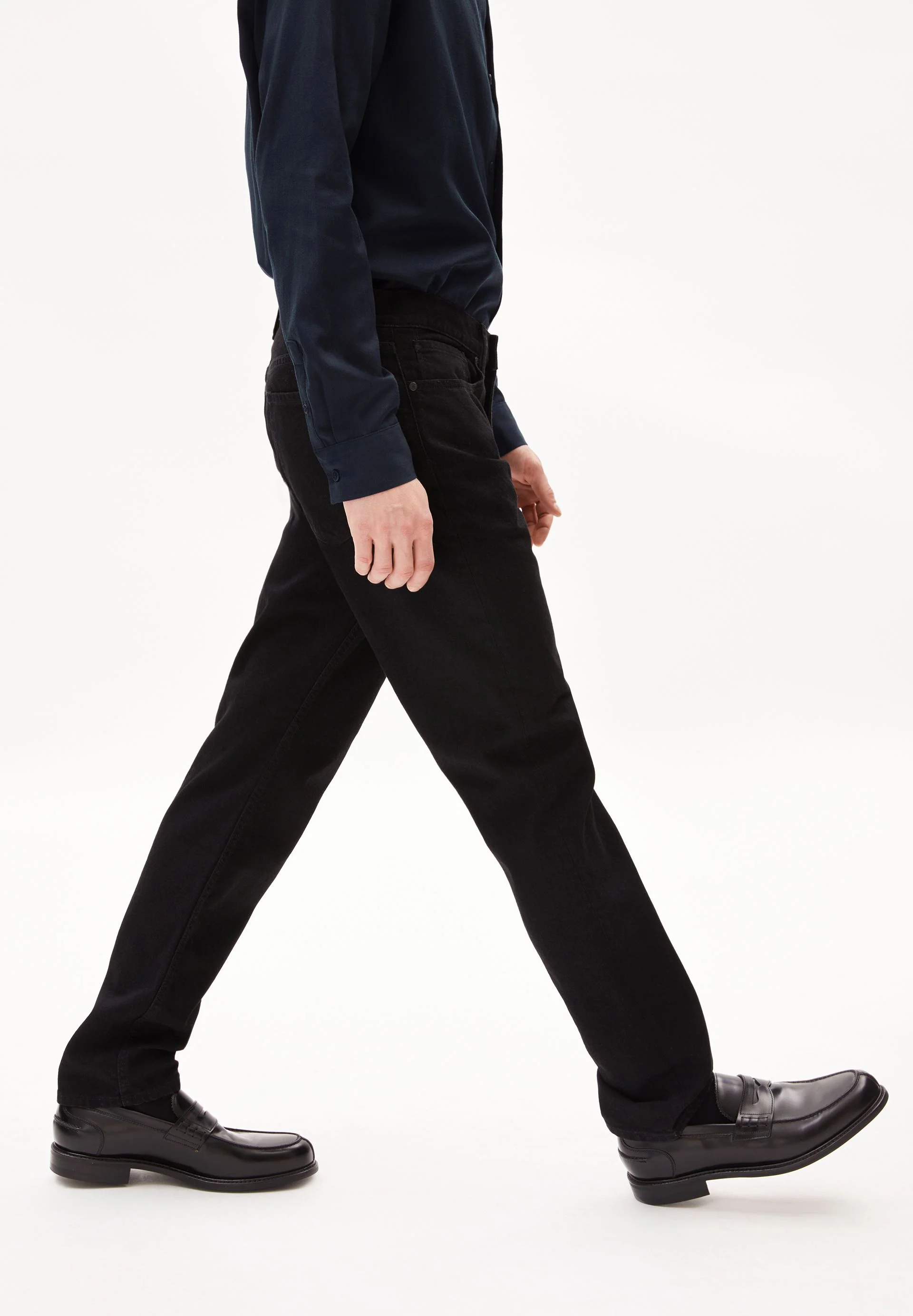 DYLAANO | solid black - Image 6