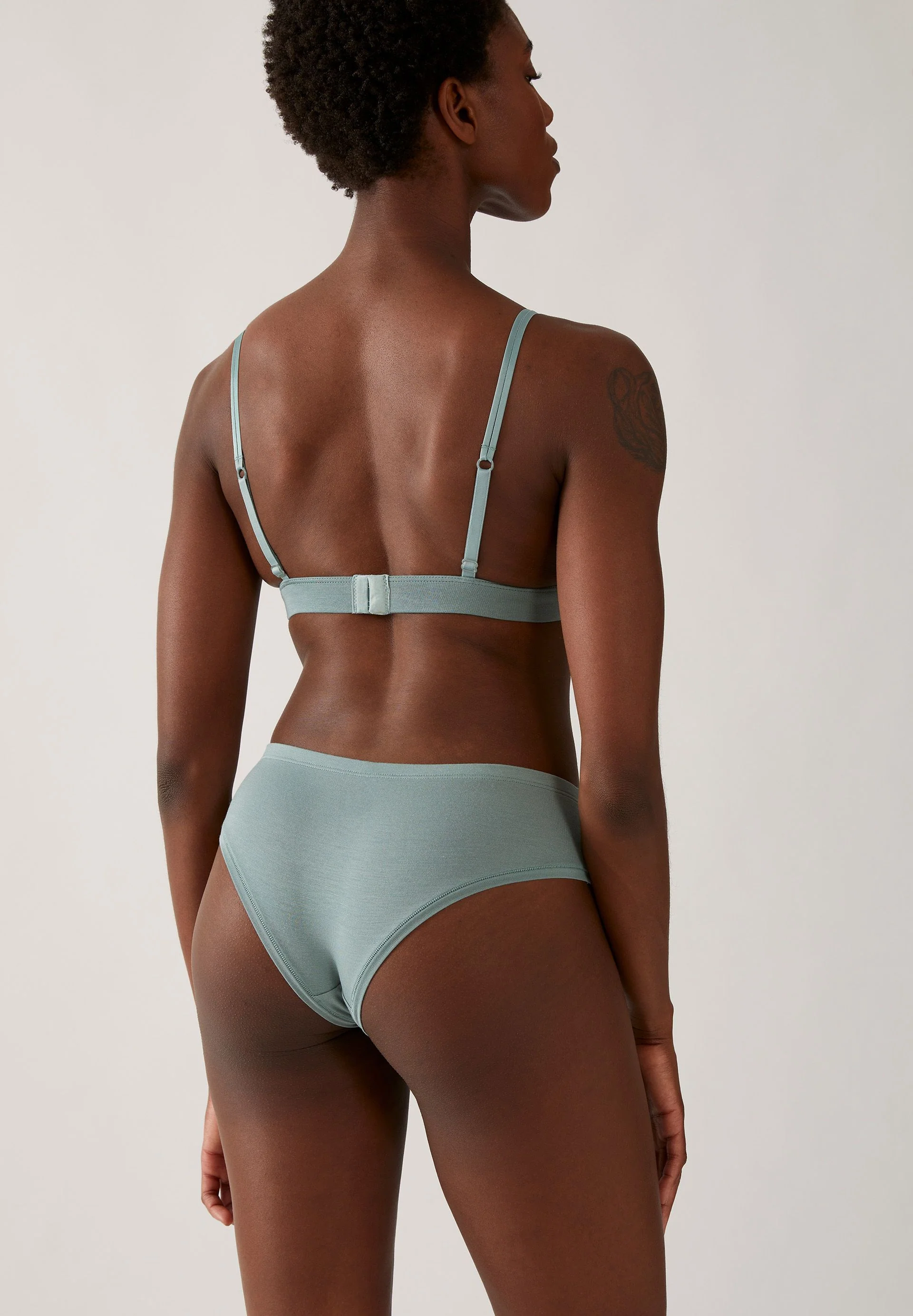 EIRAA SLIP | eucalyptus green - Image 2