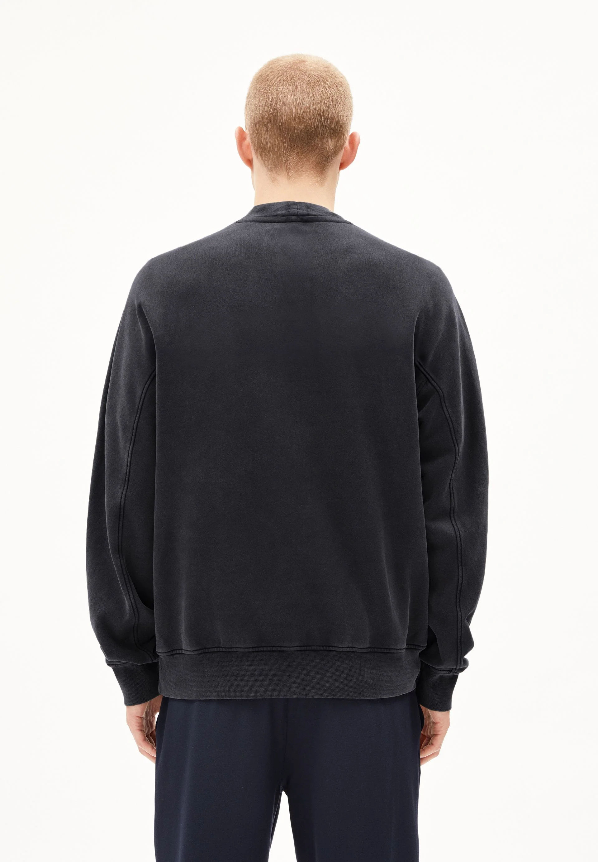 EMAAL CREWNECK GMT DYE | black washed - Image 2