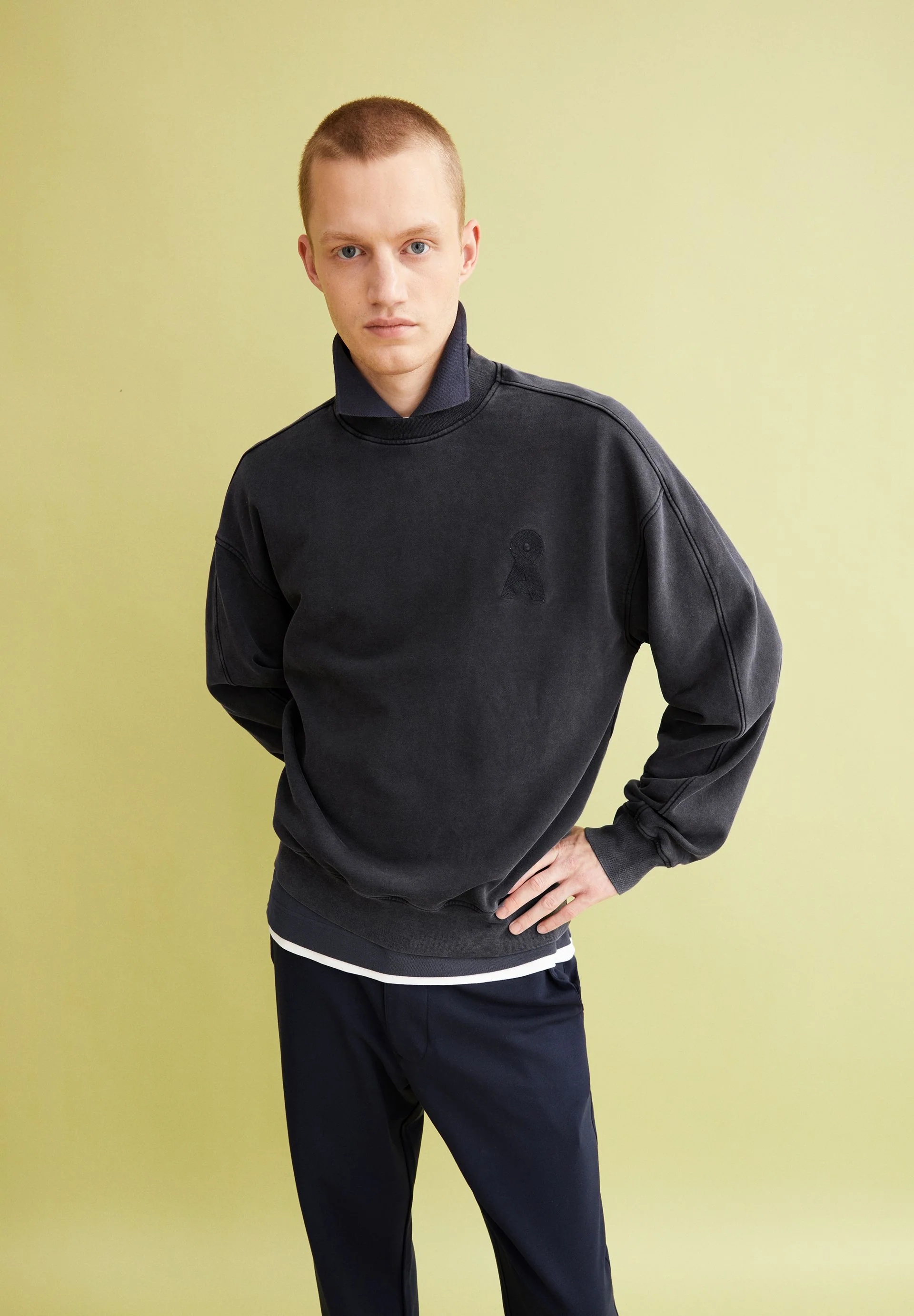 EMAAL CREWNECK GMT DYE | black washed - Image 4