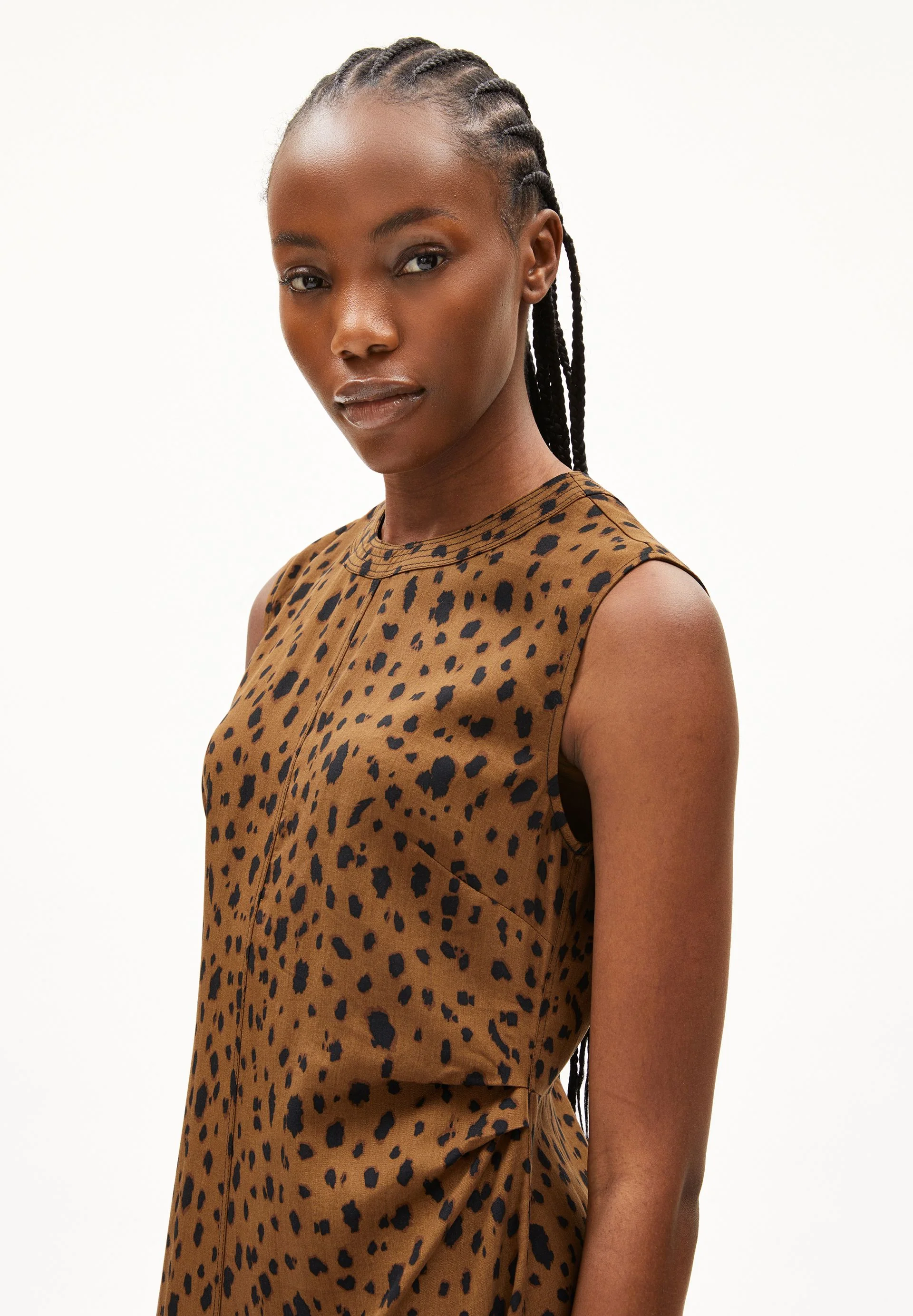 EMALANAA LEOPAA KLEID | dark camel - Image 3