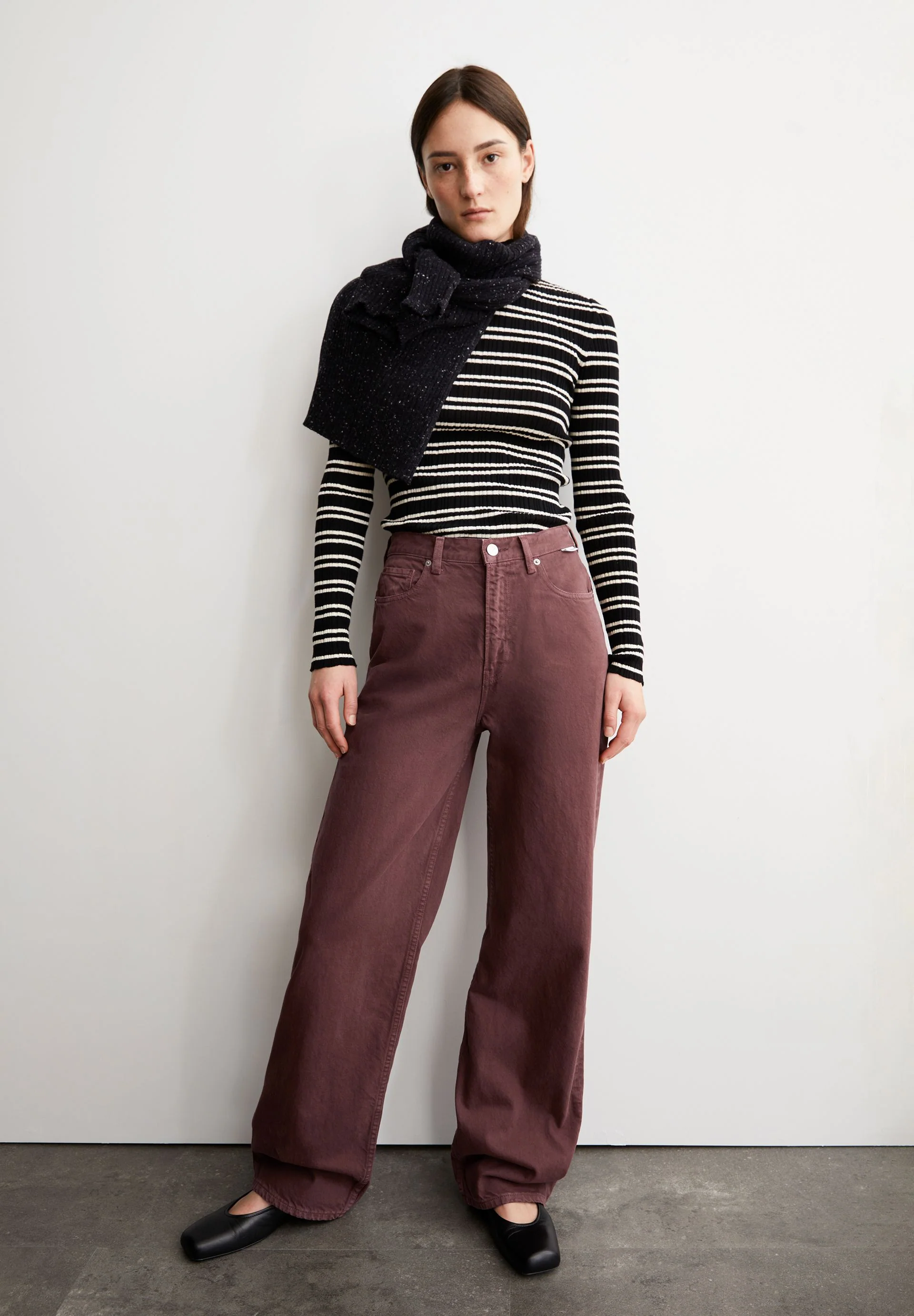 ENIJAA HIGH WAIST WIDE JEANS | dark berry - Image 4