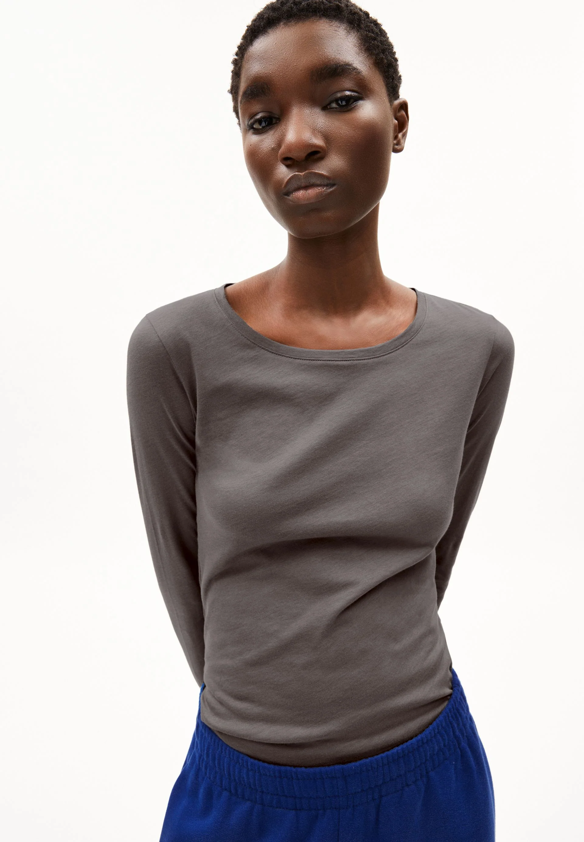 ENRICCAA SOFT | iron cast - Image 3