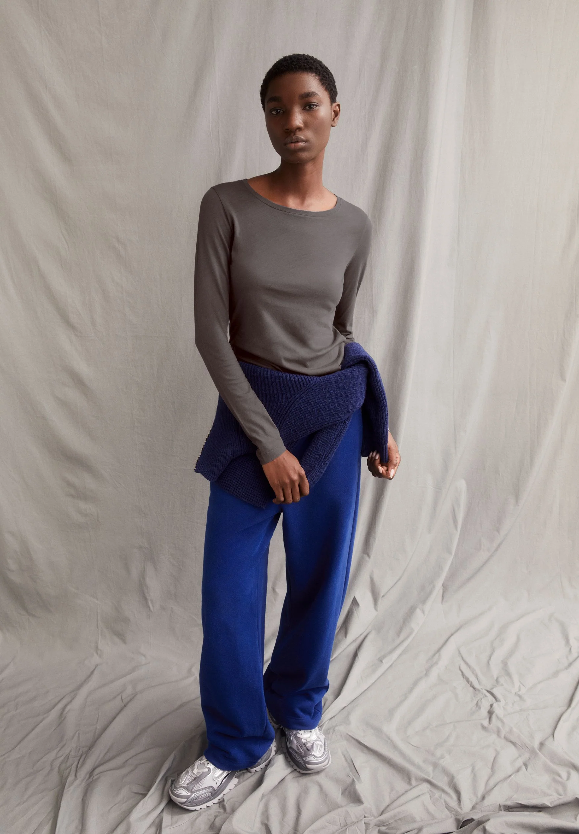 ENRICCAA SOFT | iron cast - Image 4