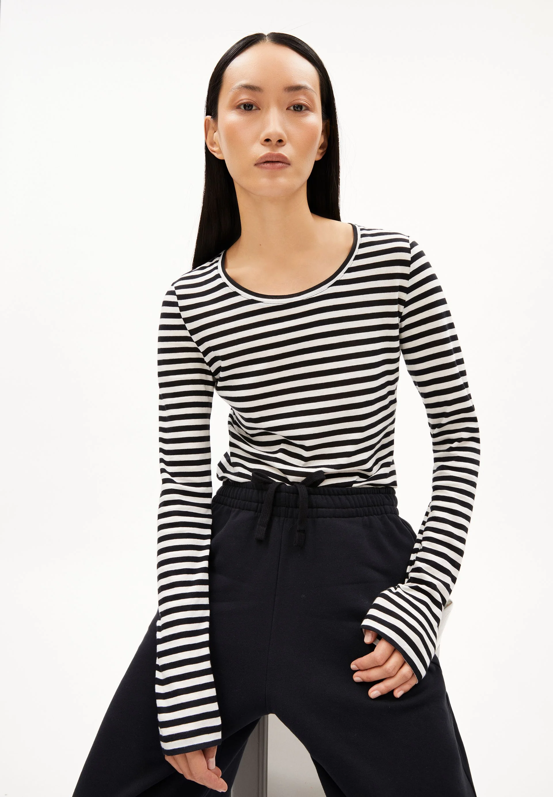 ENRICCAA STRIPES | white-black - Image 4