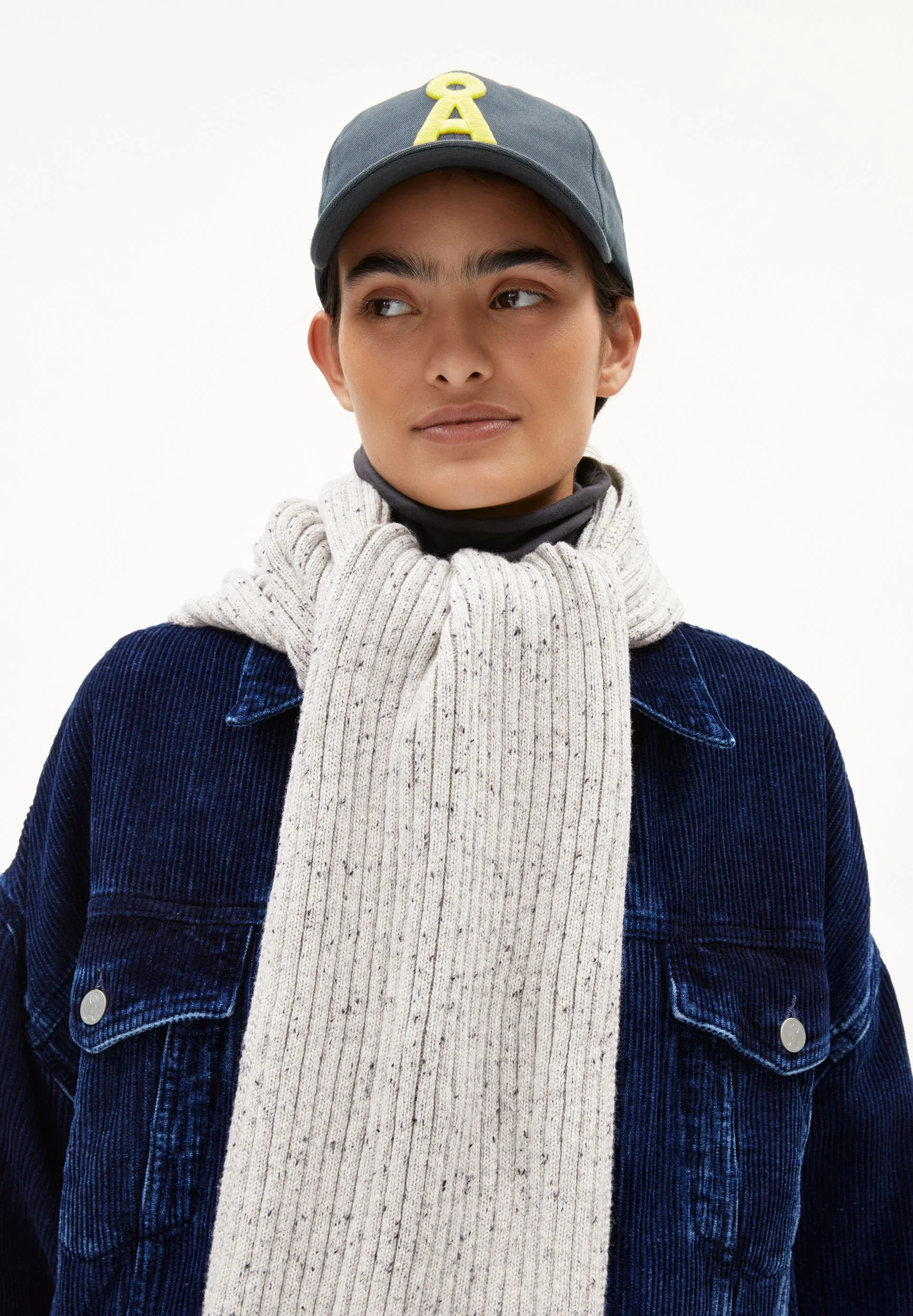 FAARLO TWEED SCHAL | oatmilk-black - Image 2