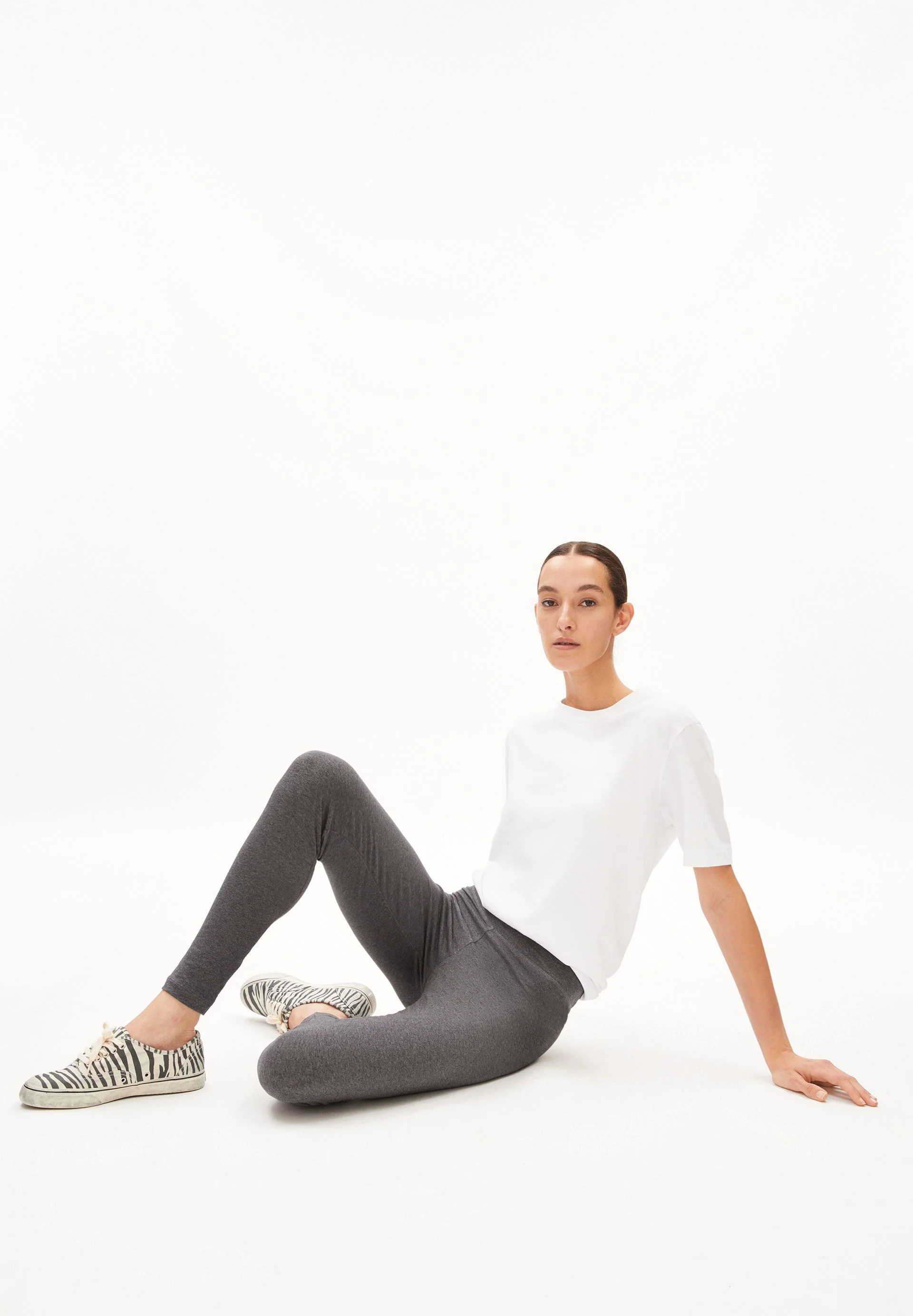 FARIBAA | dark grey melange - Image 4