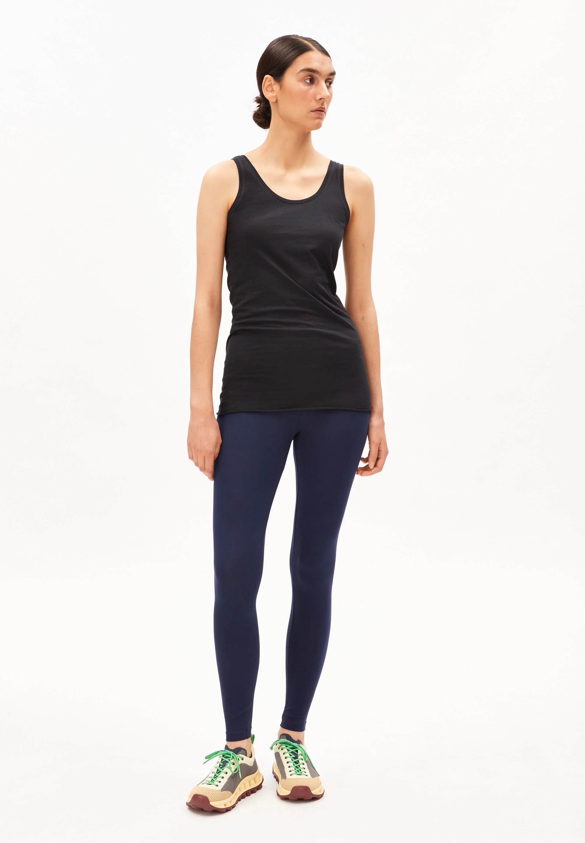FARIBAA | tinted navy - Image 5
