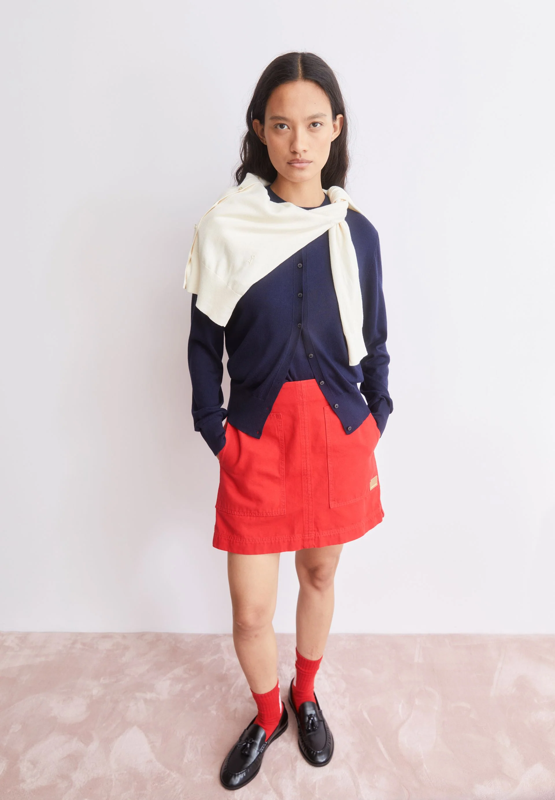 FEINSTRICK-STRICKJACKE | tinted navy - Image 4