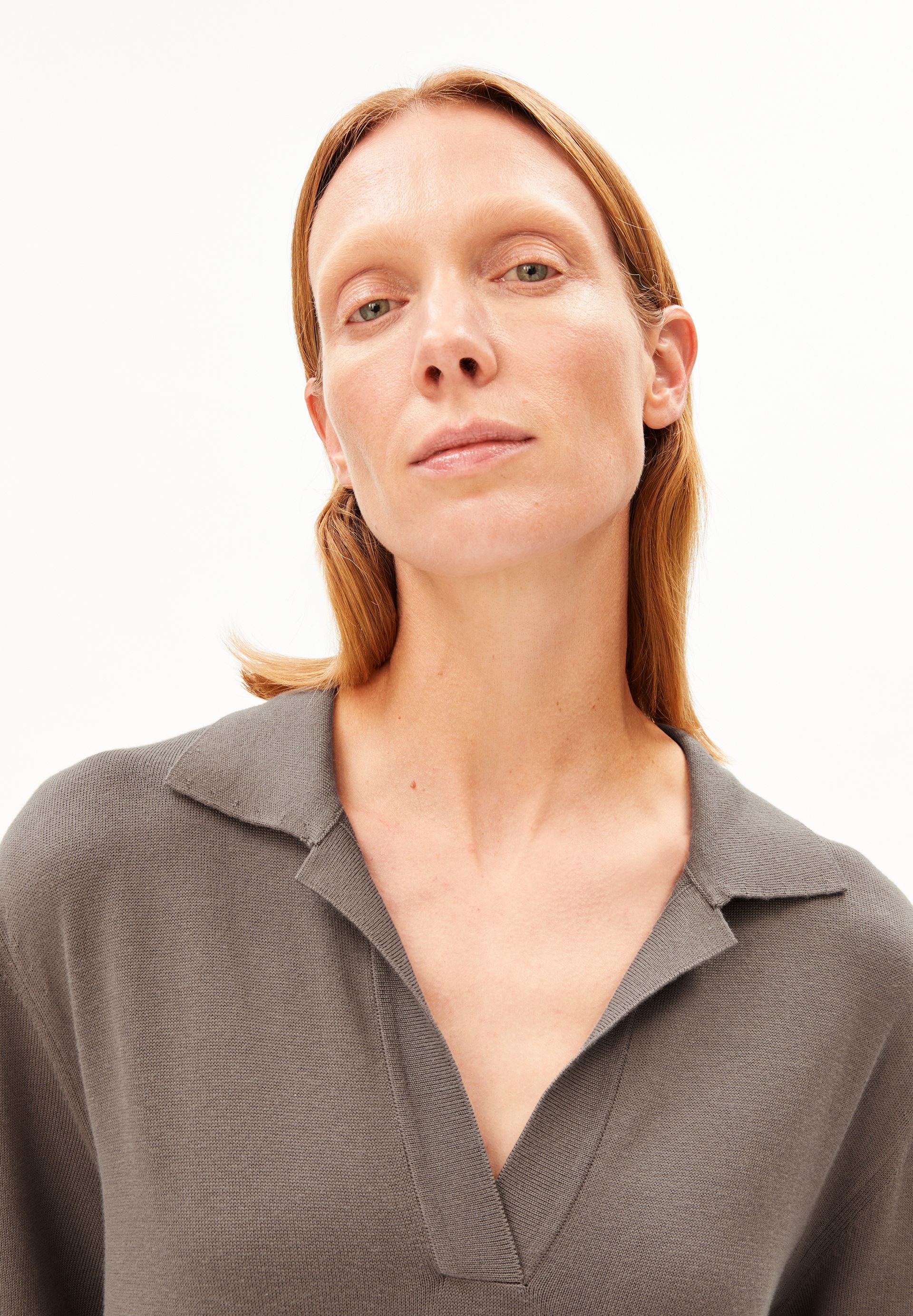 FEINSTRICK-POLOKLEID | walnut cream - Image 3