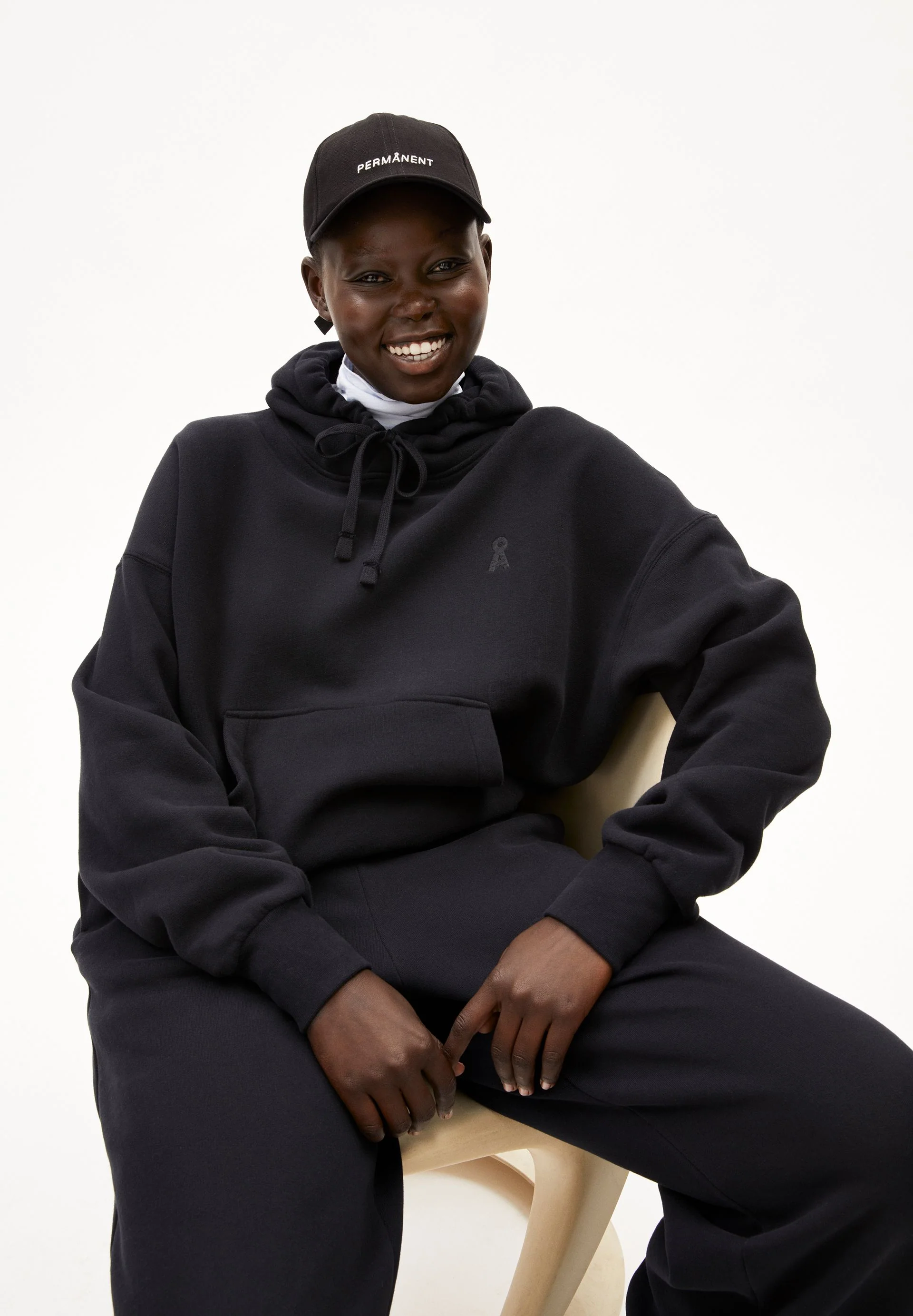 FRANCISARAA | black - Image 4