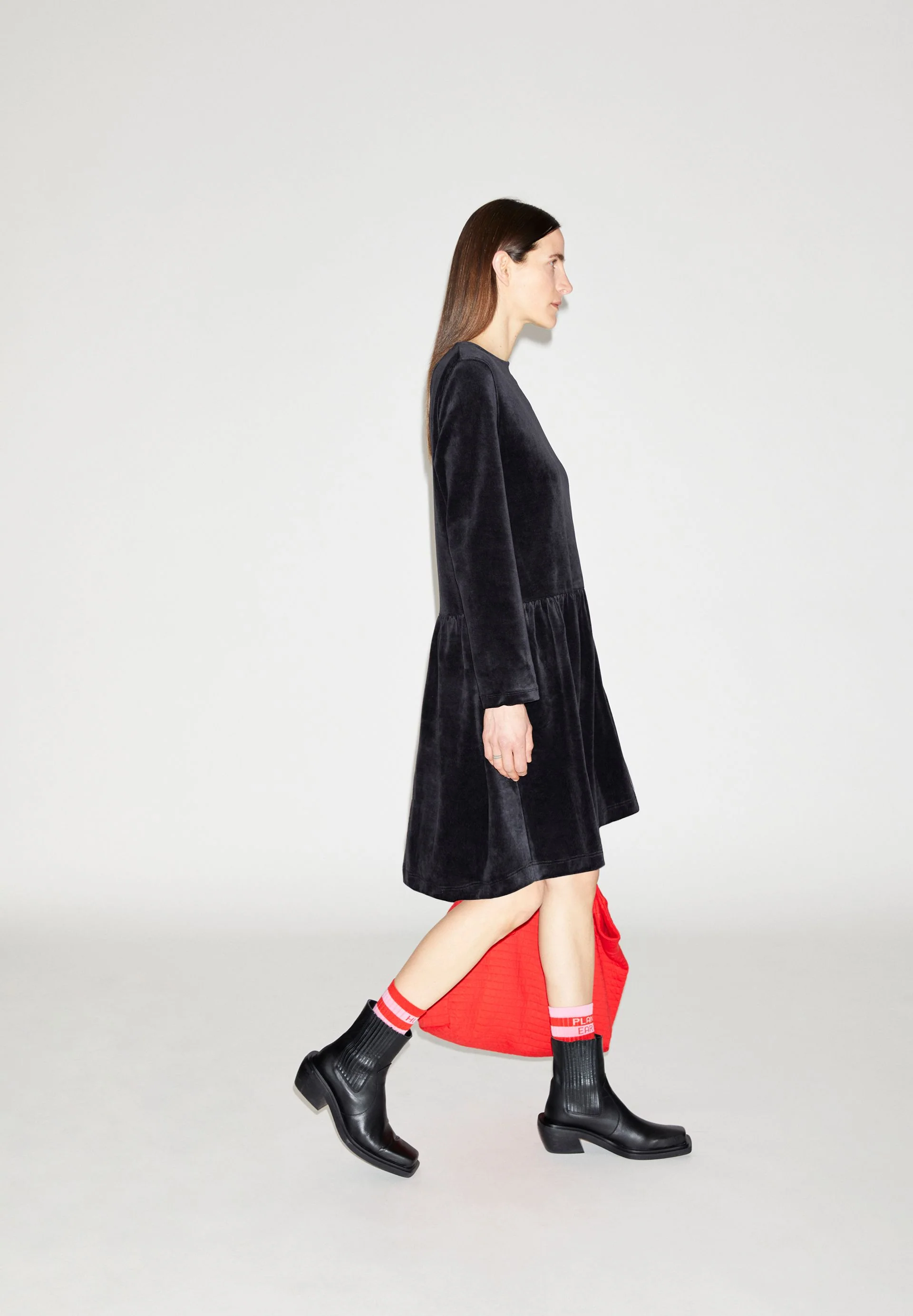 GESAA LOU VELVET | black - Image 4