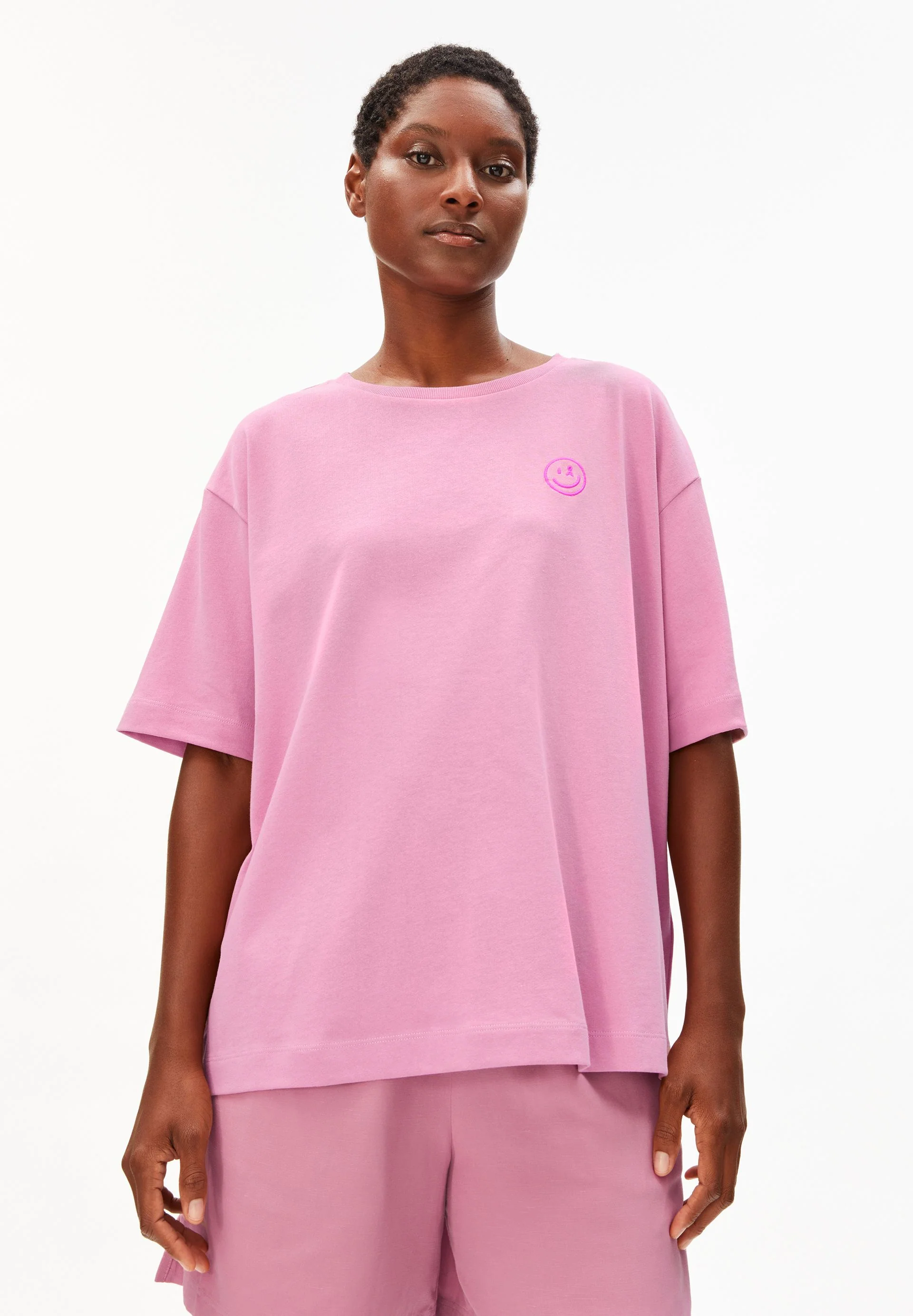 GIANNAA DIFFERENCE T-SHIRT - Image 2