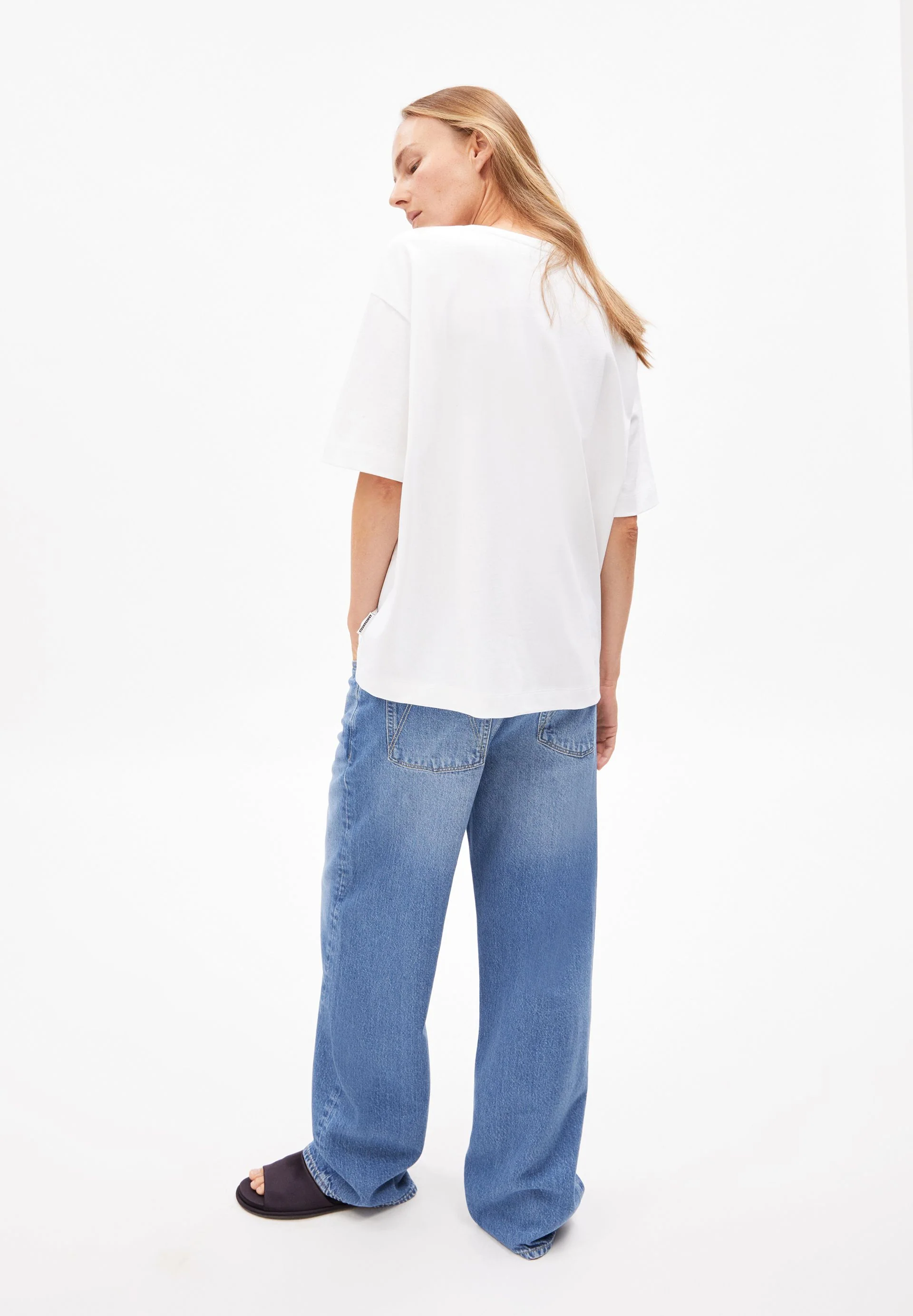 GIANNAA | white - Image 2