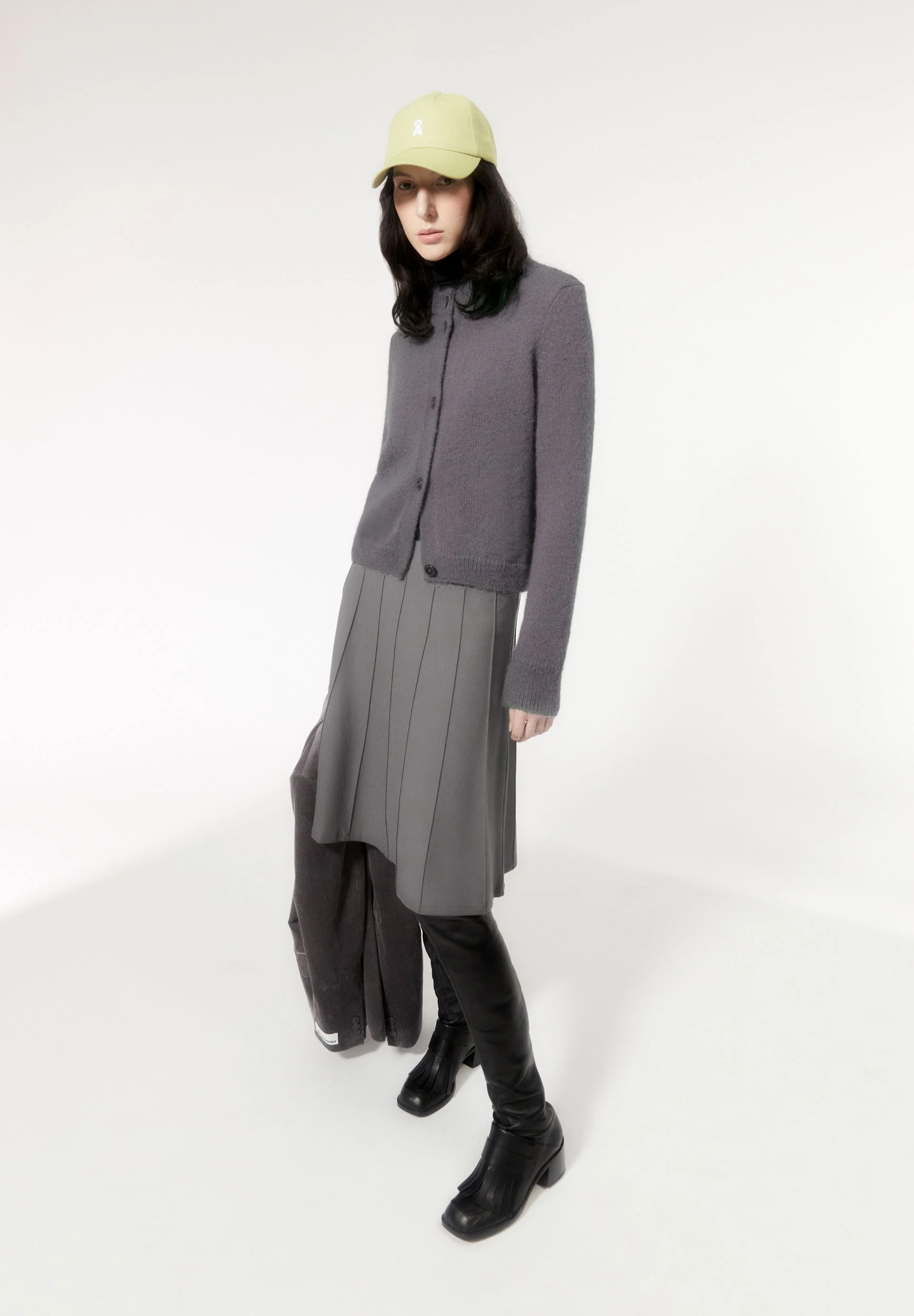 GILAAH MOHAIR | iron cast - Image 4