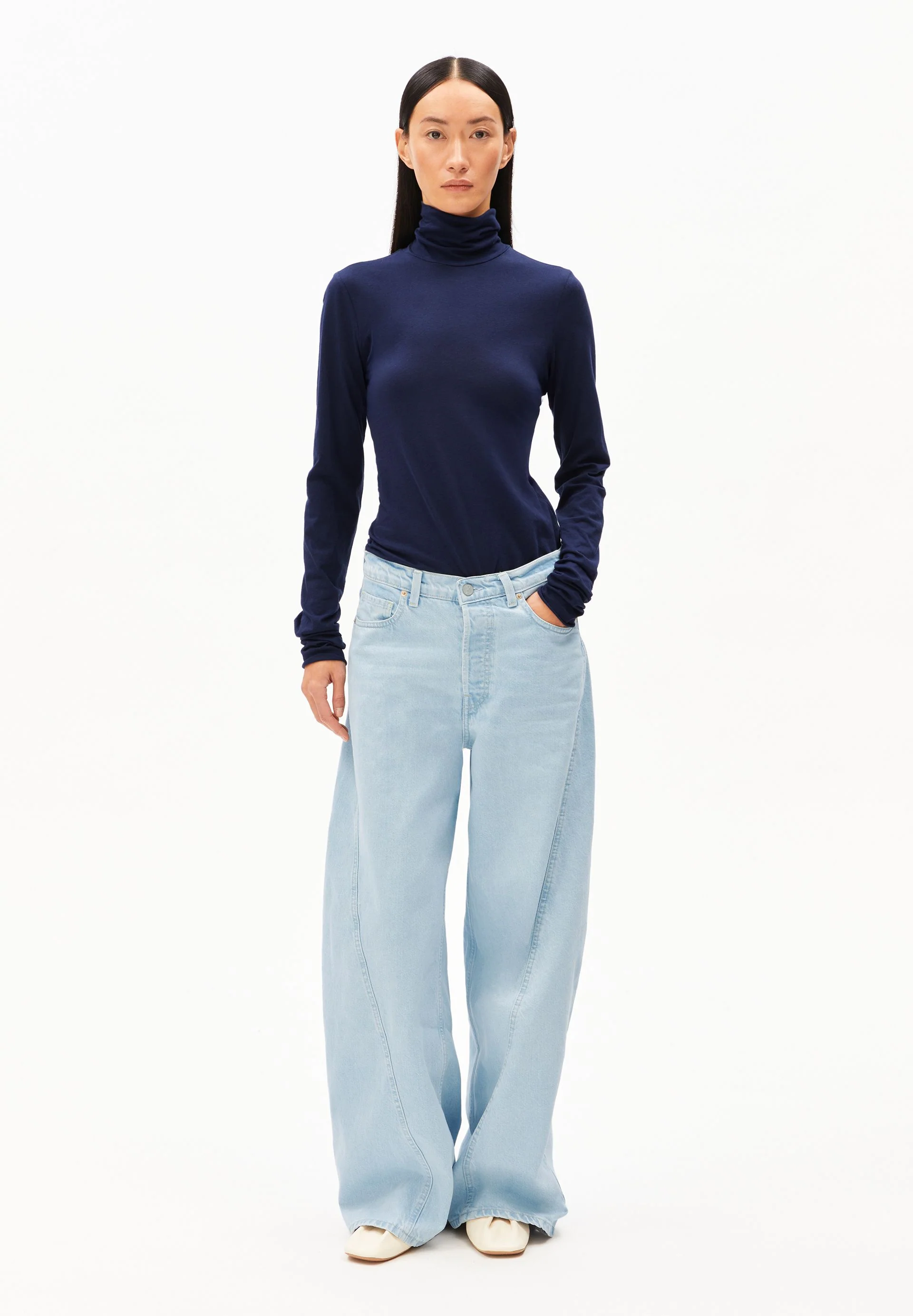 GRAZILIANAA SOFT LONGSLEEVE | tinted navy - Image 5