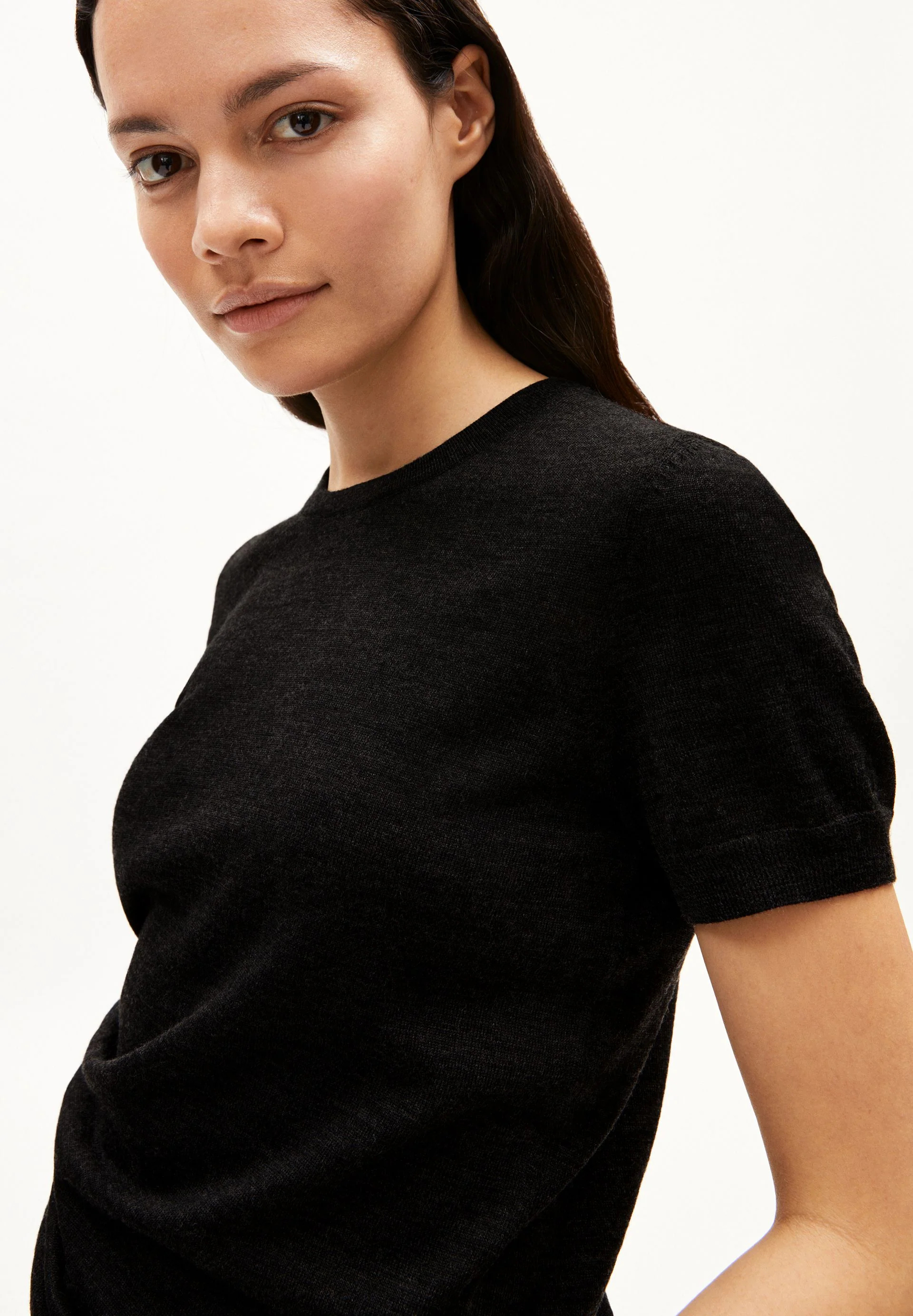GUILIAA MERINO STRICK T-SHIRT | black - Image 3