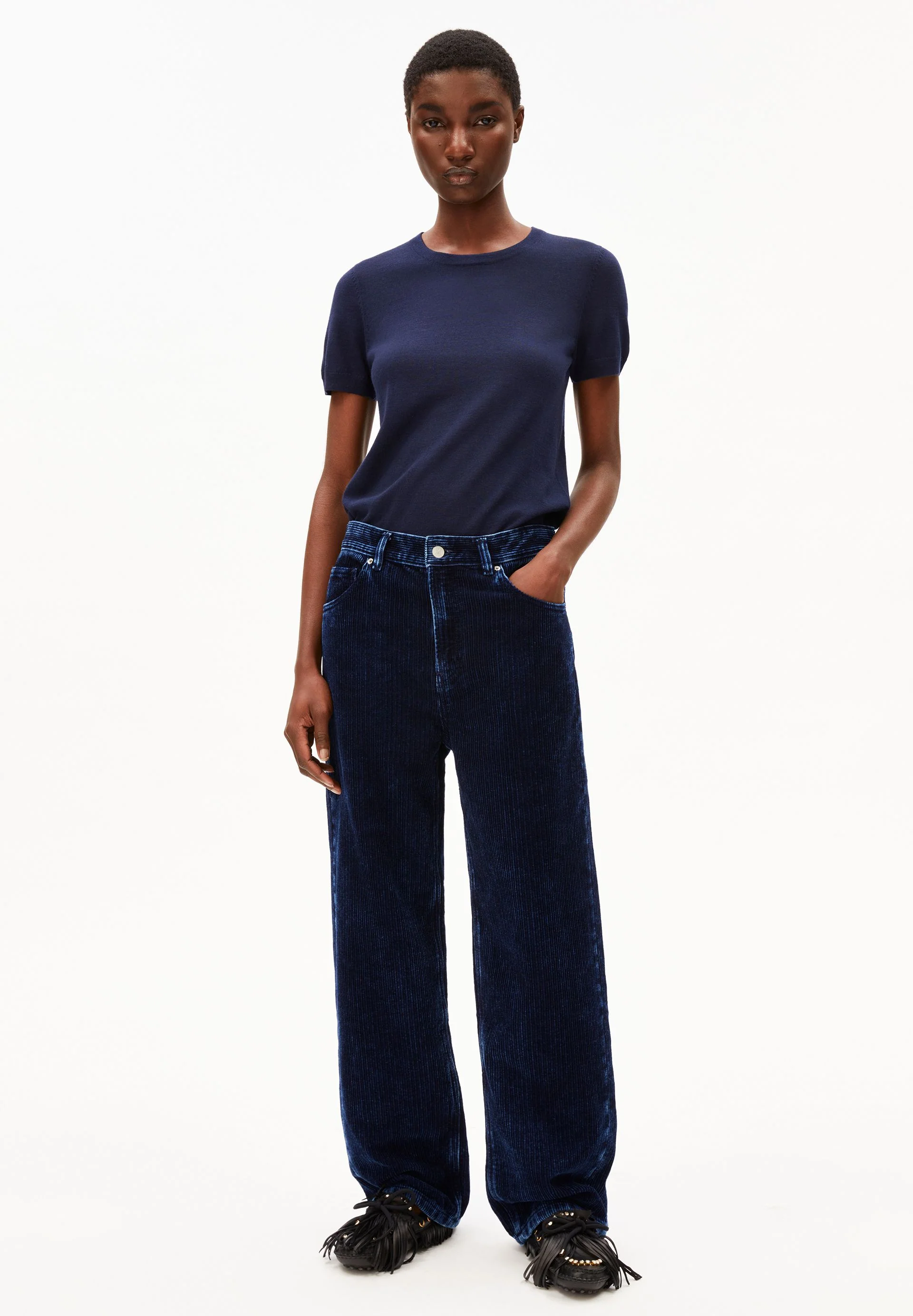 GUILIAA MERINO STRICK T-SHIRT | tinted navy - Image 5