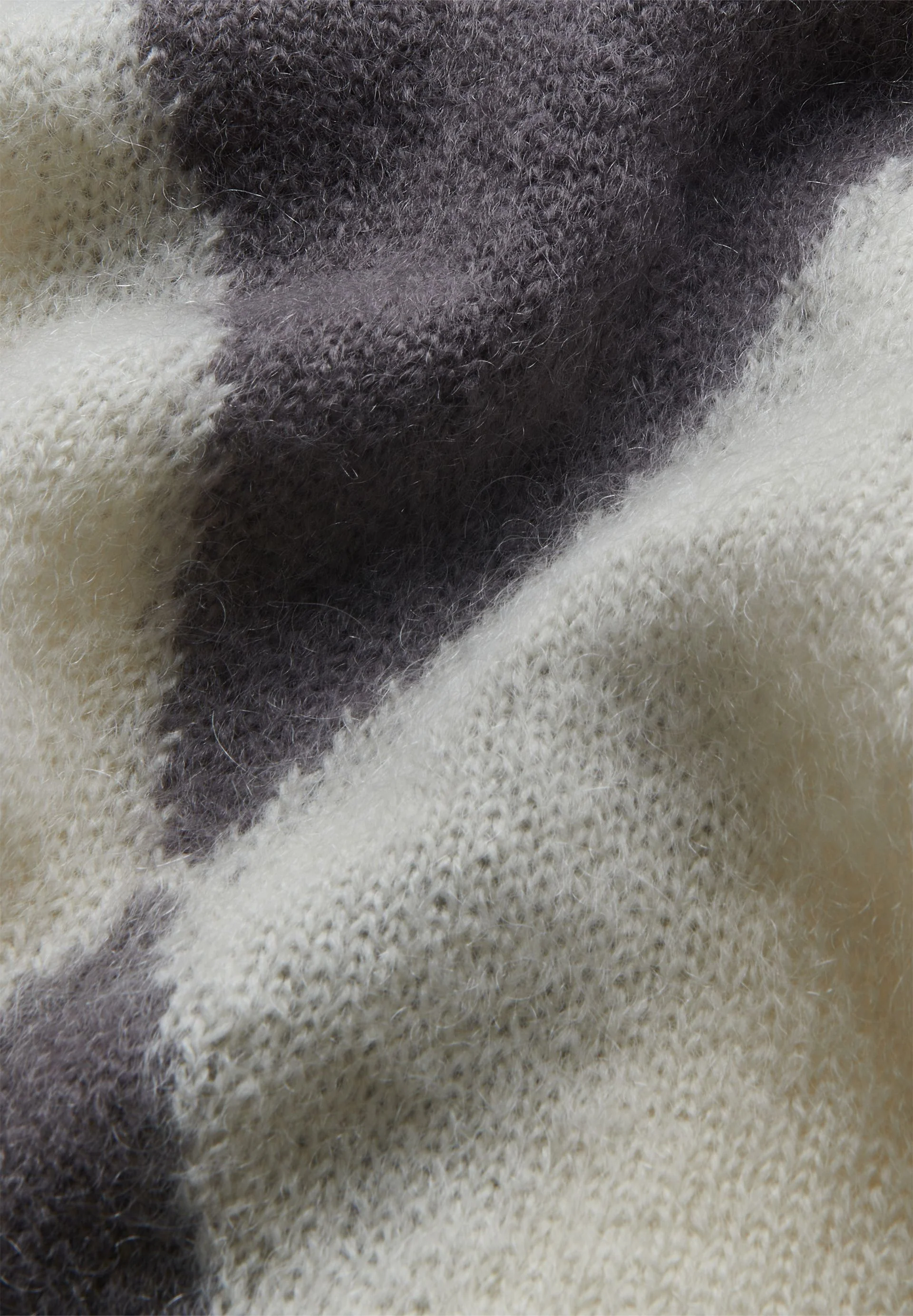 GWYNEIRAA ARGYLE | iron cast-oatmilk - Image 6