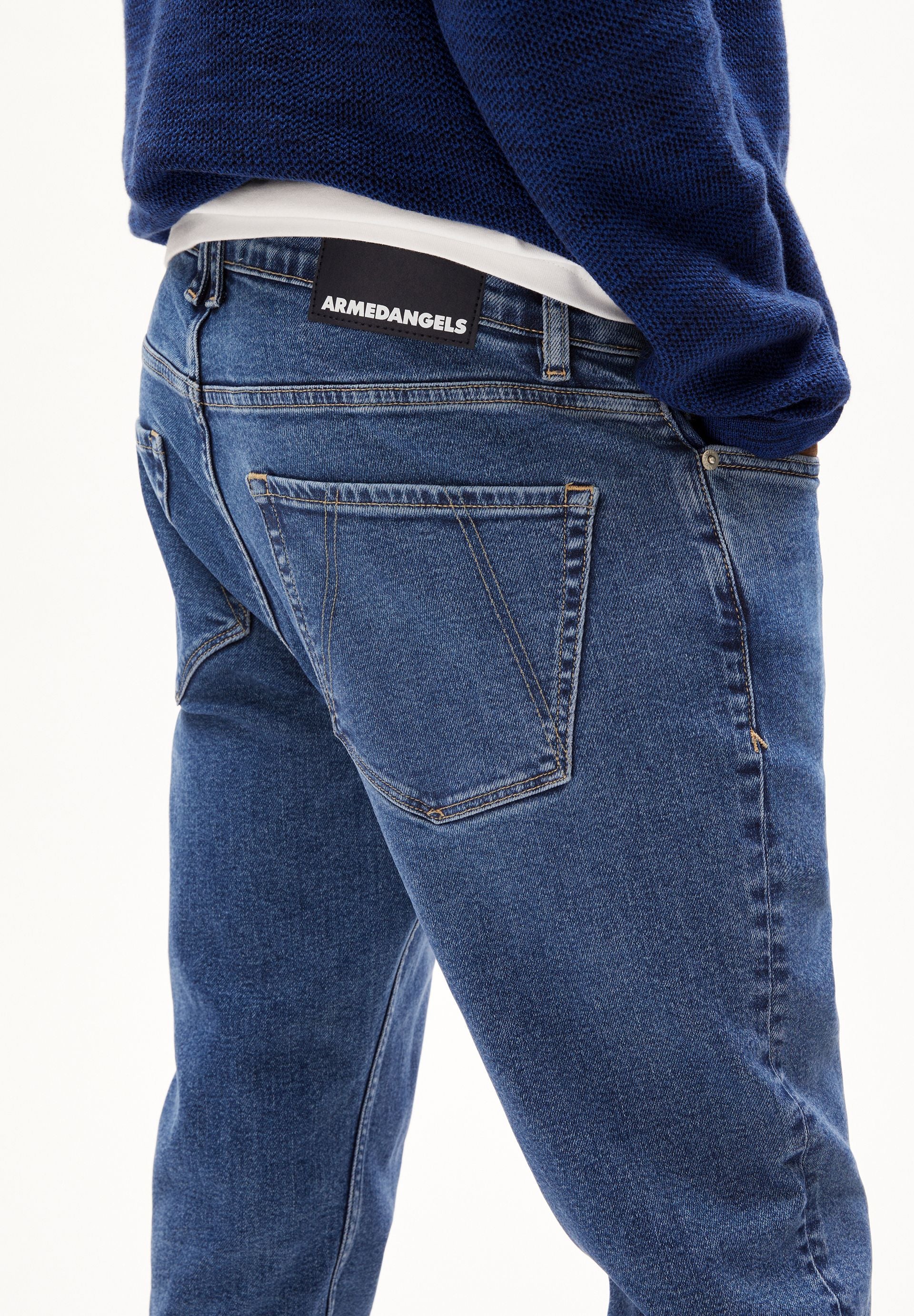 IAAN SLIM JEANS | mountain lake - Image 3