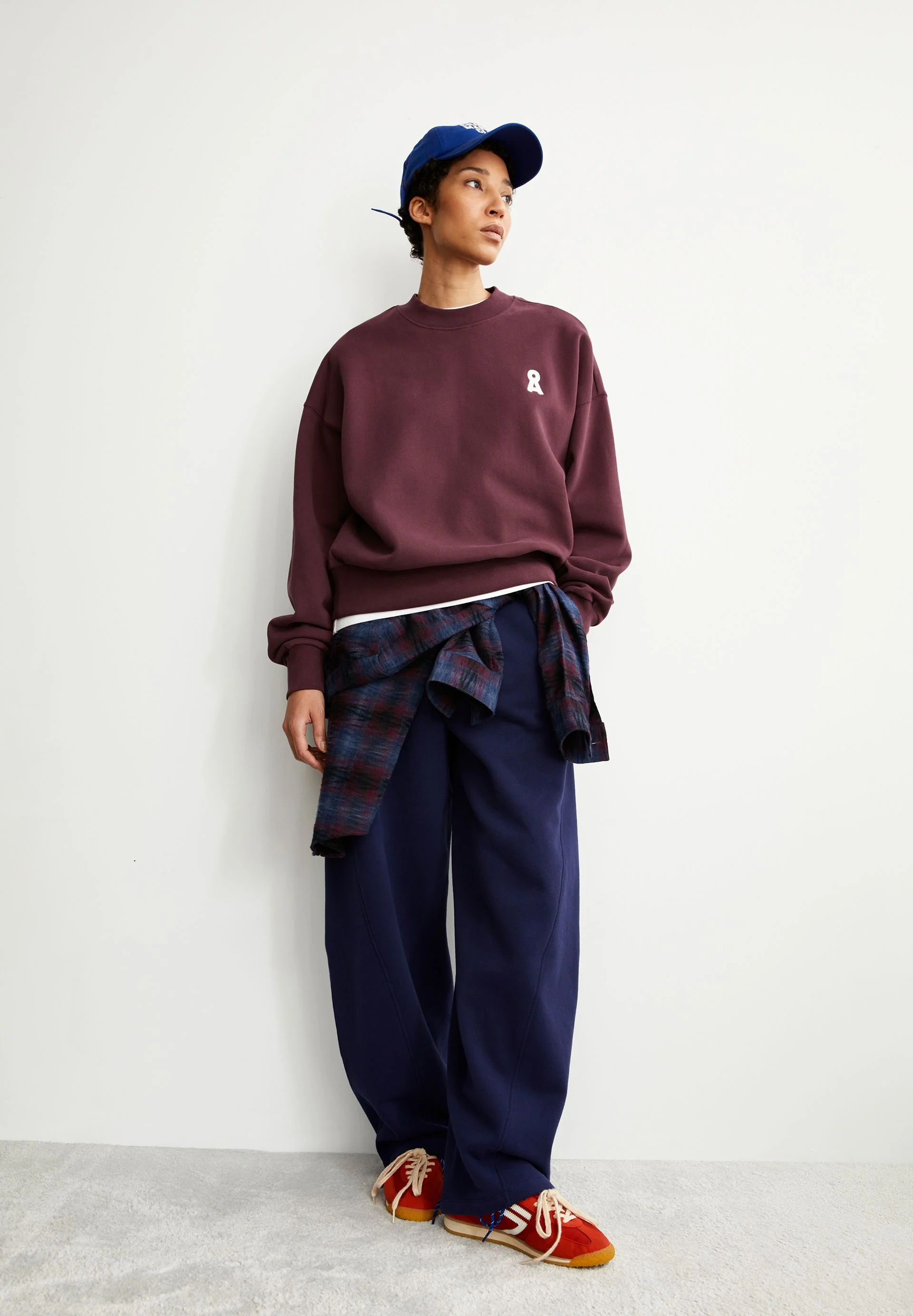 ICONIC Å ALIZAA SWEATSHIRT | dark cranberry - Image 4
