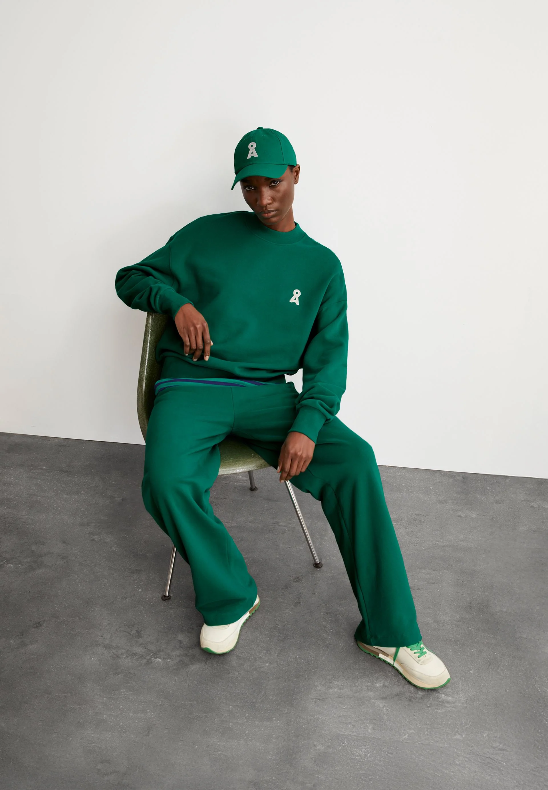 ICONIC Å ALIZAA SWEATSHIRT | emerald green - Image 4