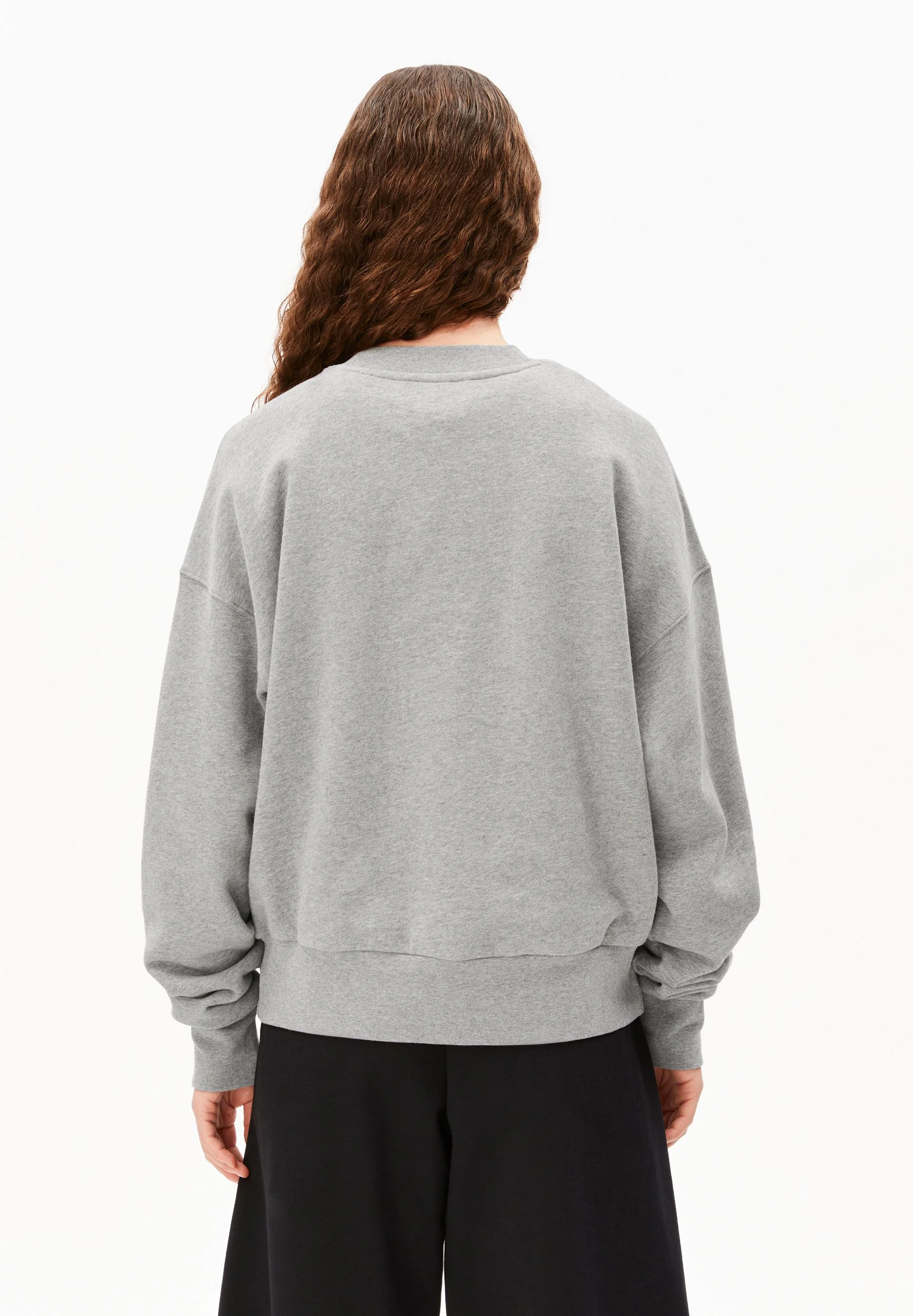 ICONIC Å ALIZAA SWEATSHIRT | silver melange - Image 2