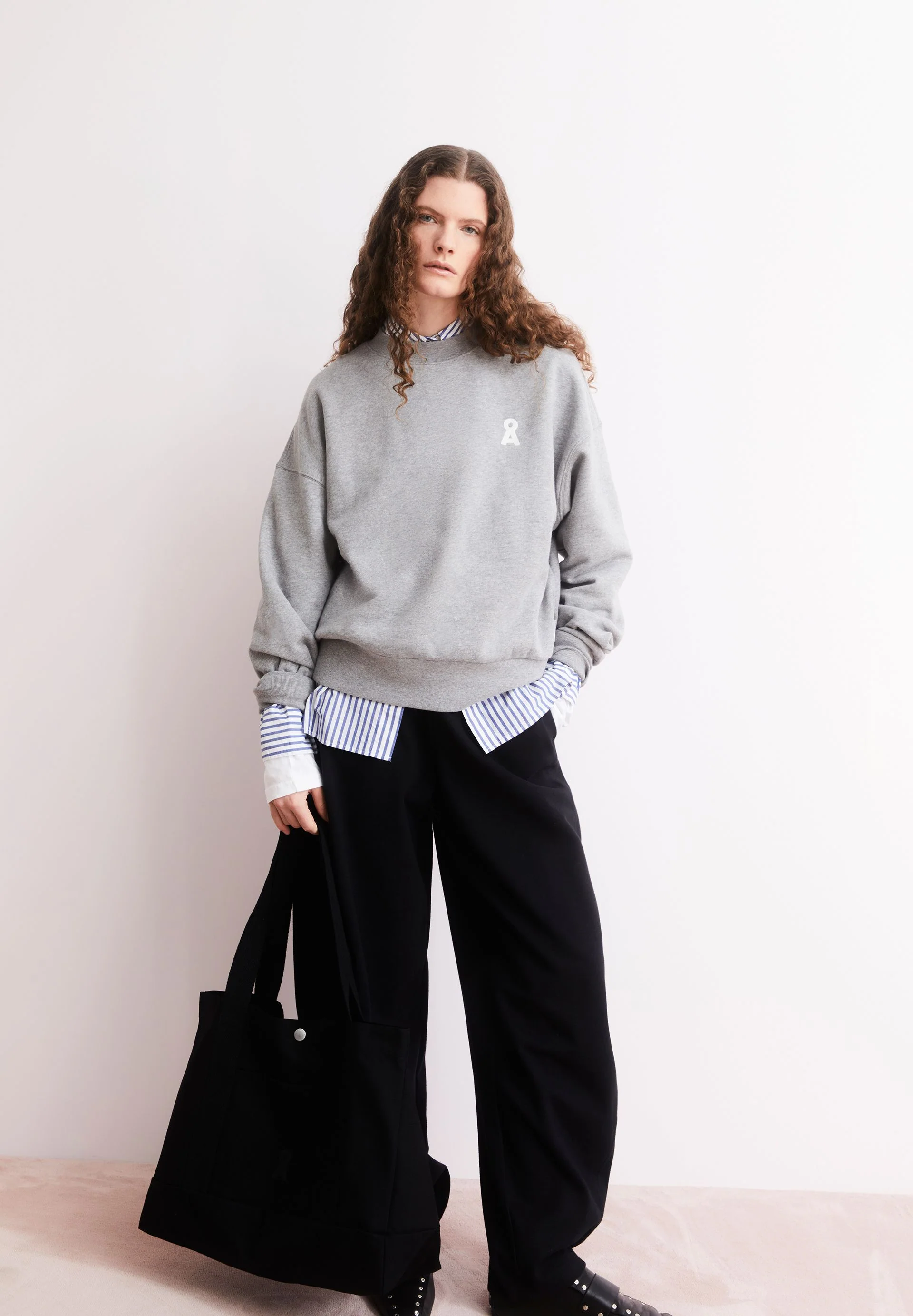 ICONIC Å ALIZAA SWEATSHIRT | silver melange - Image 4