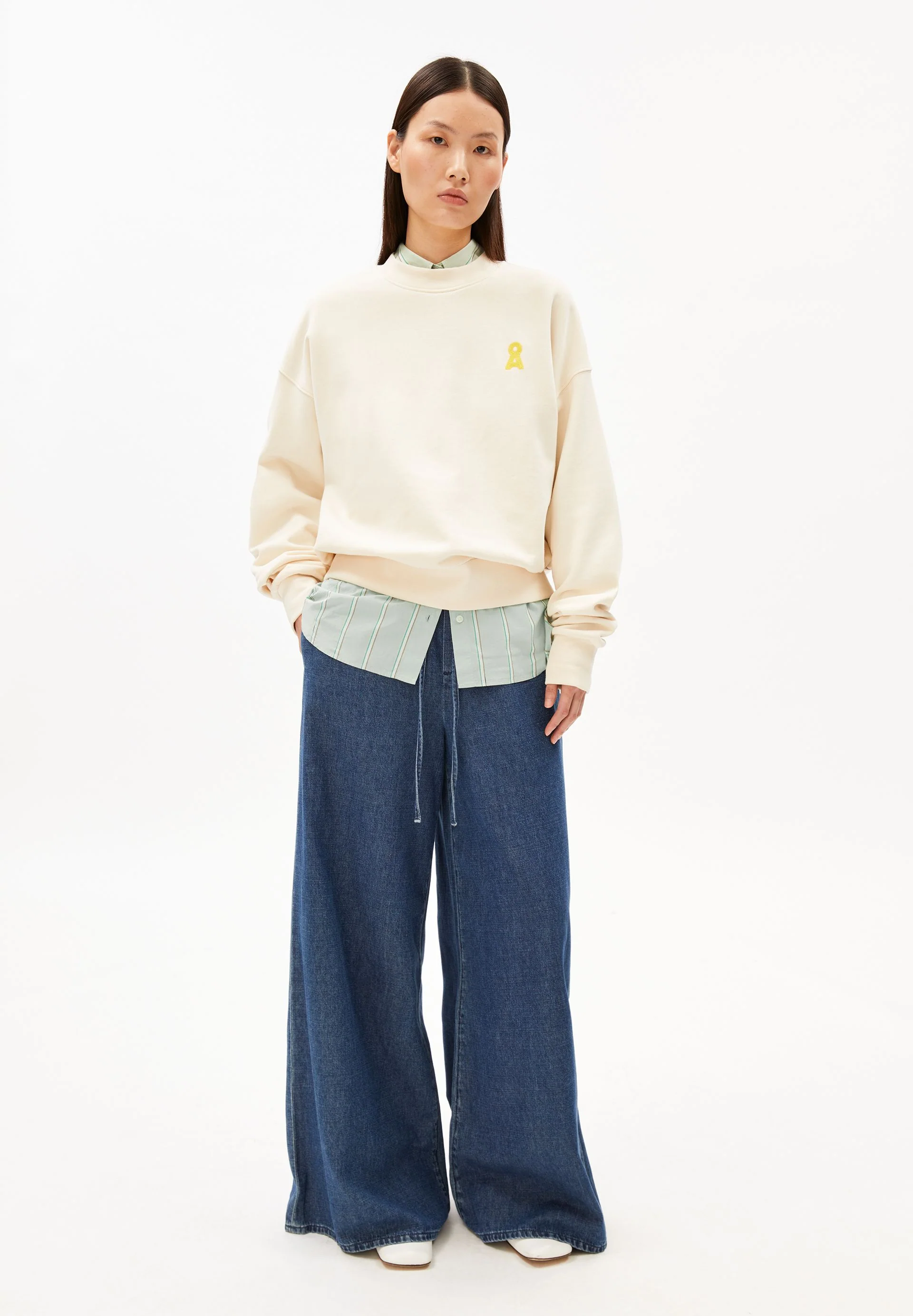 ICONIC Å ALIZAA SWEATSHIRT | undyed - Image 5