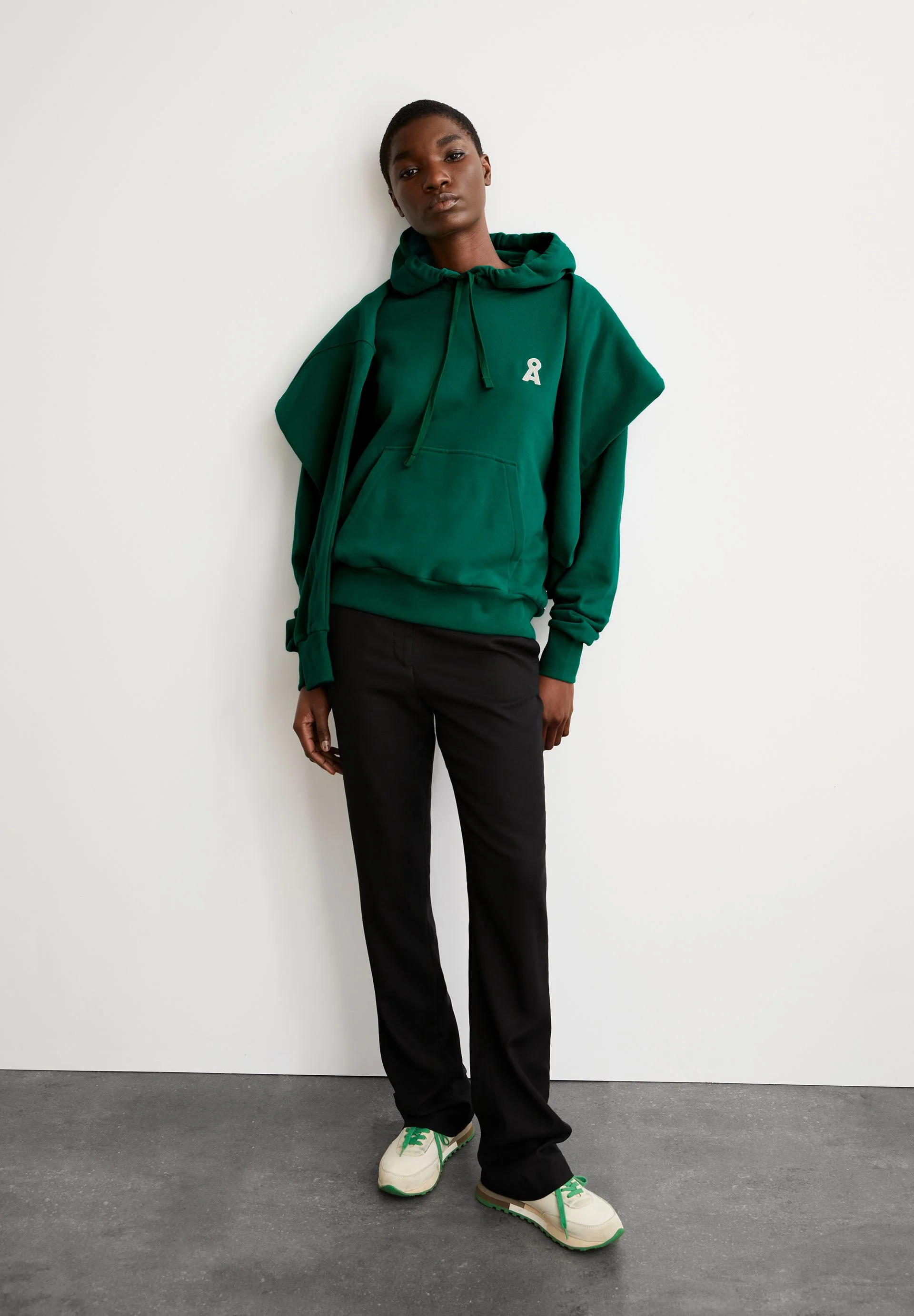 ICONIC Å FRANCISARAA SWEATHOODIE | emerald green - Image 4