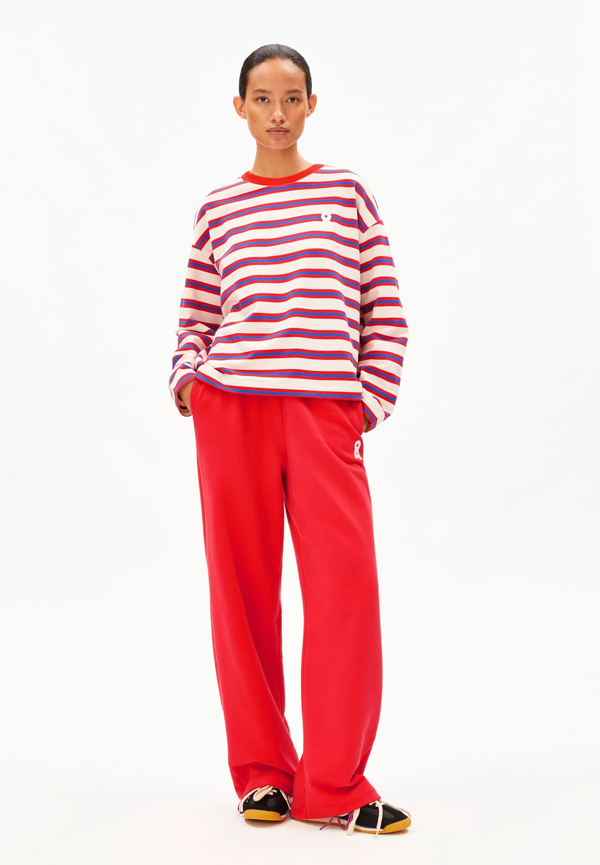 ICONIC Å FRANKAA BOLD SWEATSHIRT | undyed-mars red-dynamo blue - Image 5