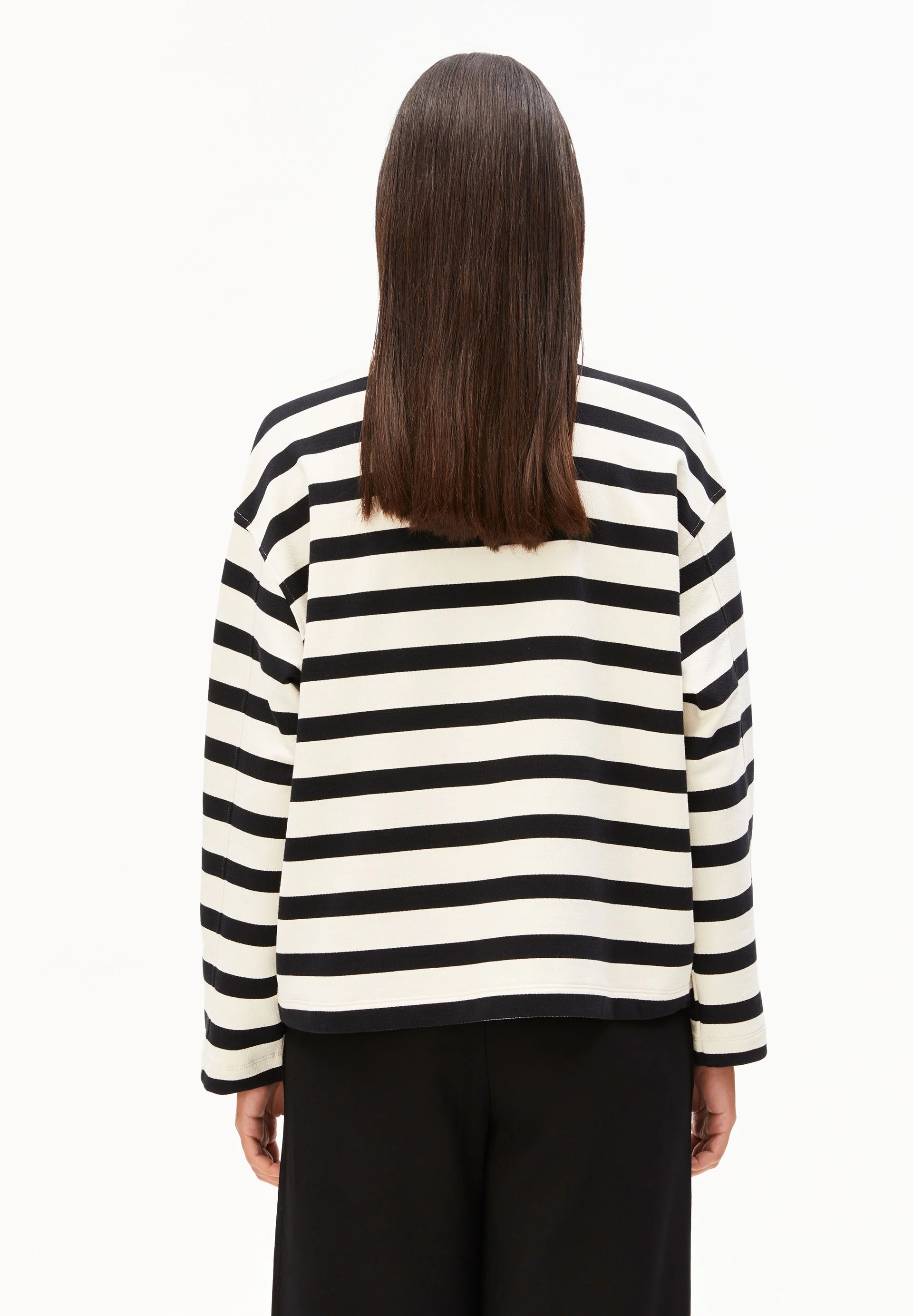 ICONIC Å FRANKAA BOLD SWEATSHIRT | undyed-black - Image 2