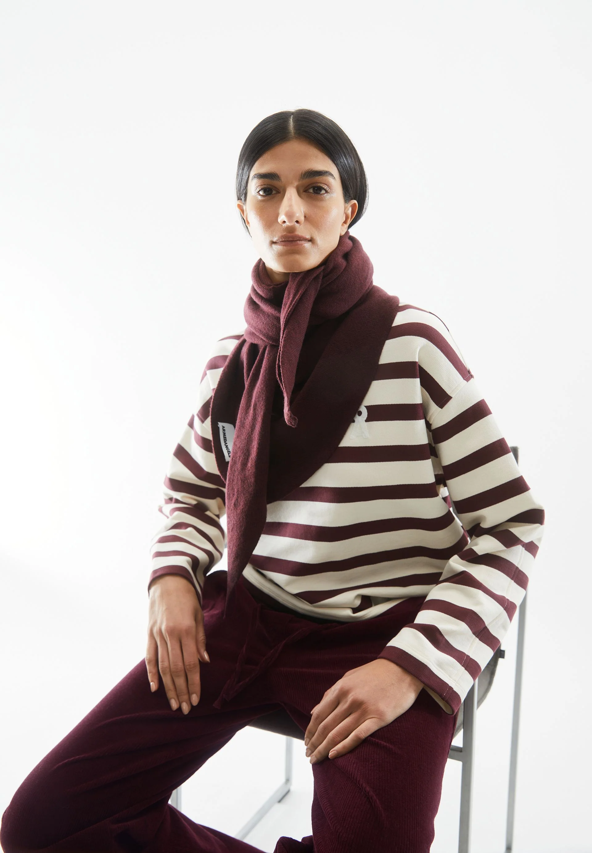 ICONIC Å FRANKAA BOLD SWEATSHIRT | undyed-dark cranberry - Image 4