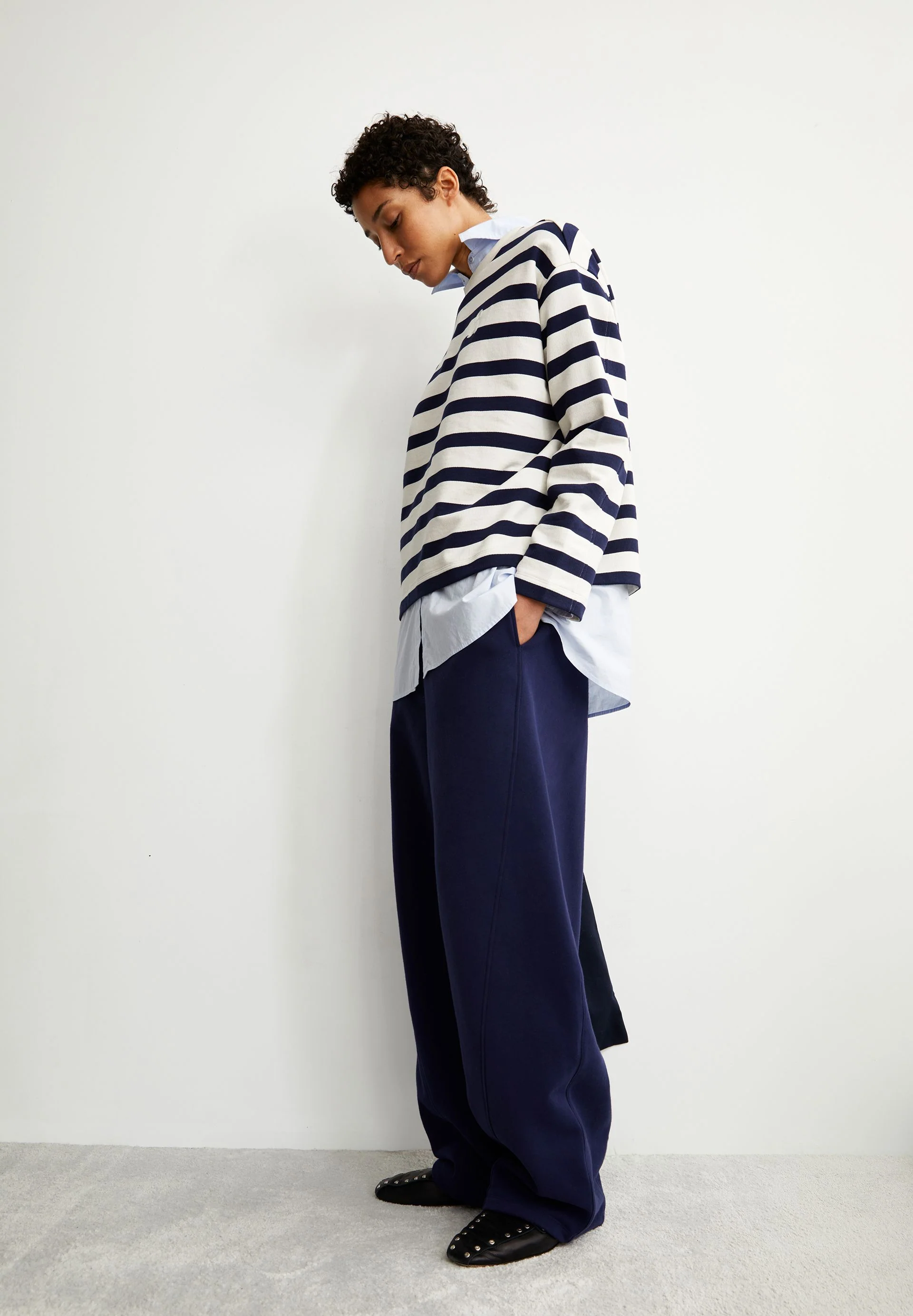 ICONIC Å FRANKAA BOLD SWEATSHIRT | undyed-tinted navy - Image 4