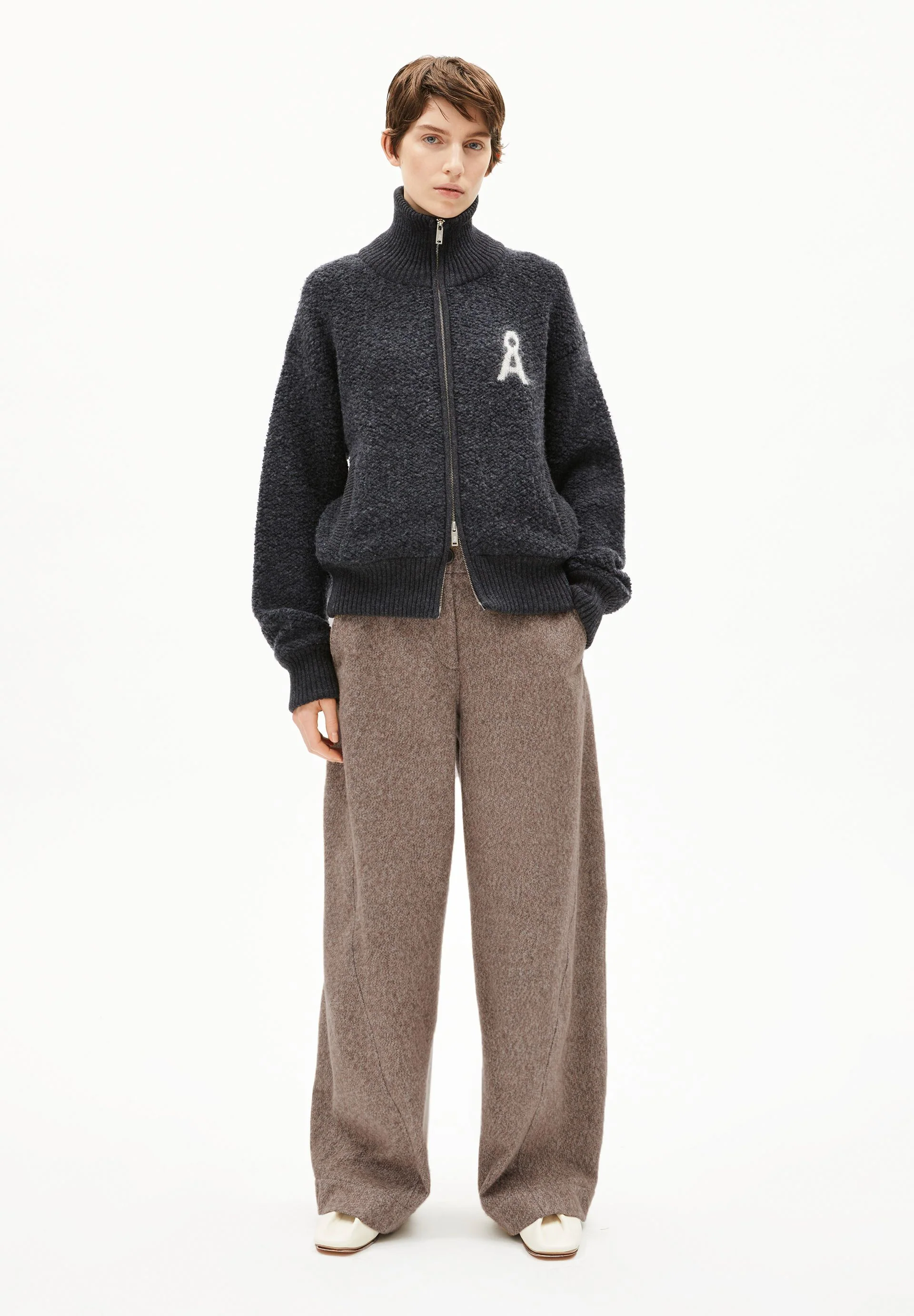 ICONIC Å GWENAA BOUCLÉ | steel melange-oatmilk - Image 5
