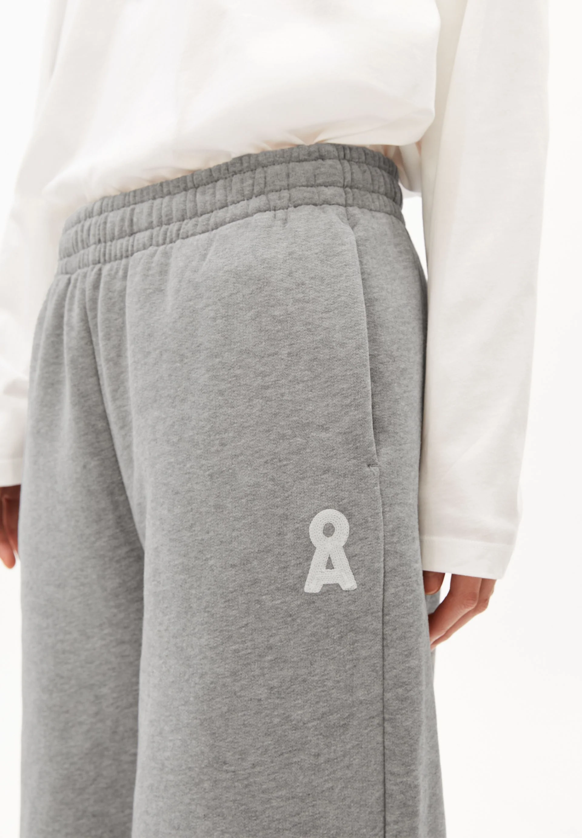 ICONIC Å IVAARA SWEATHOSE | silver melange - Image 3