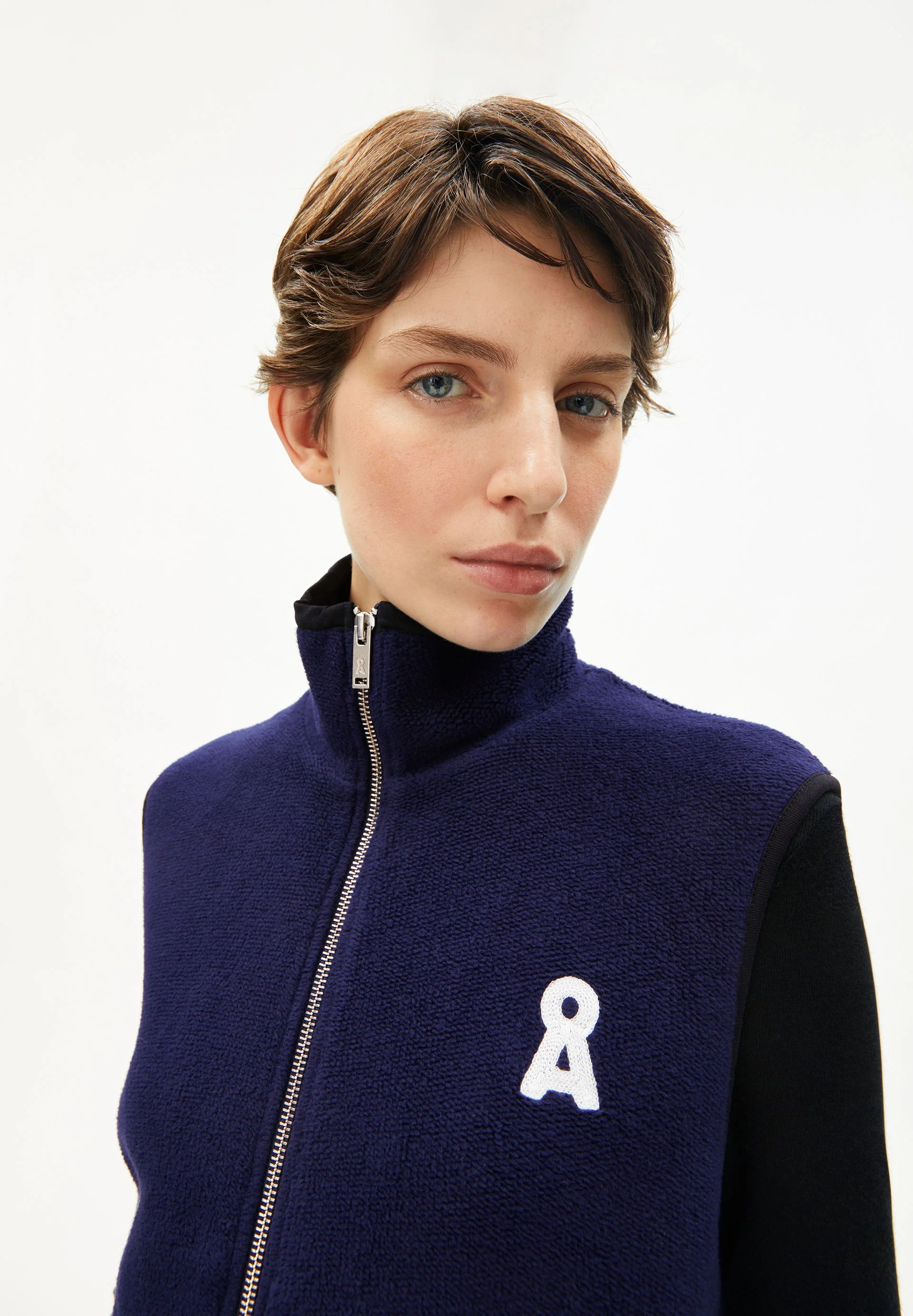 ICONIC Å KARLENAA | tinted navy - Image 3