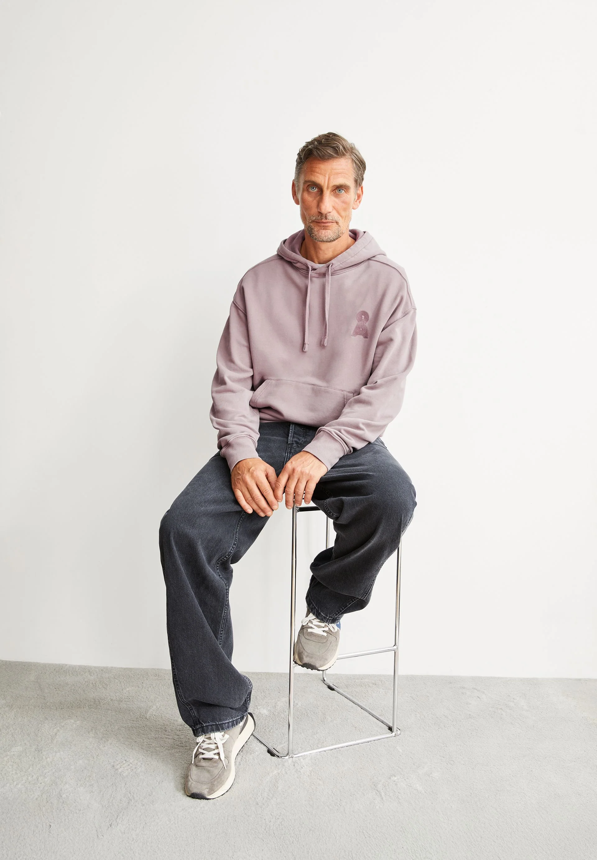 ICONIC Å KIRAAN GMT DYE SWEATHOODIE | light grape washed - Image 4