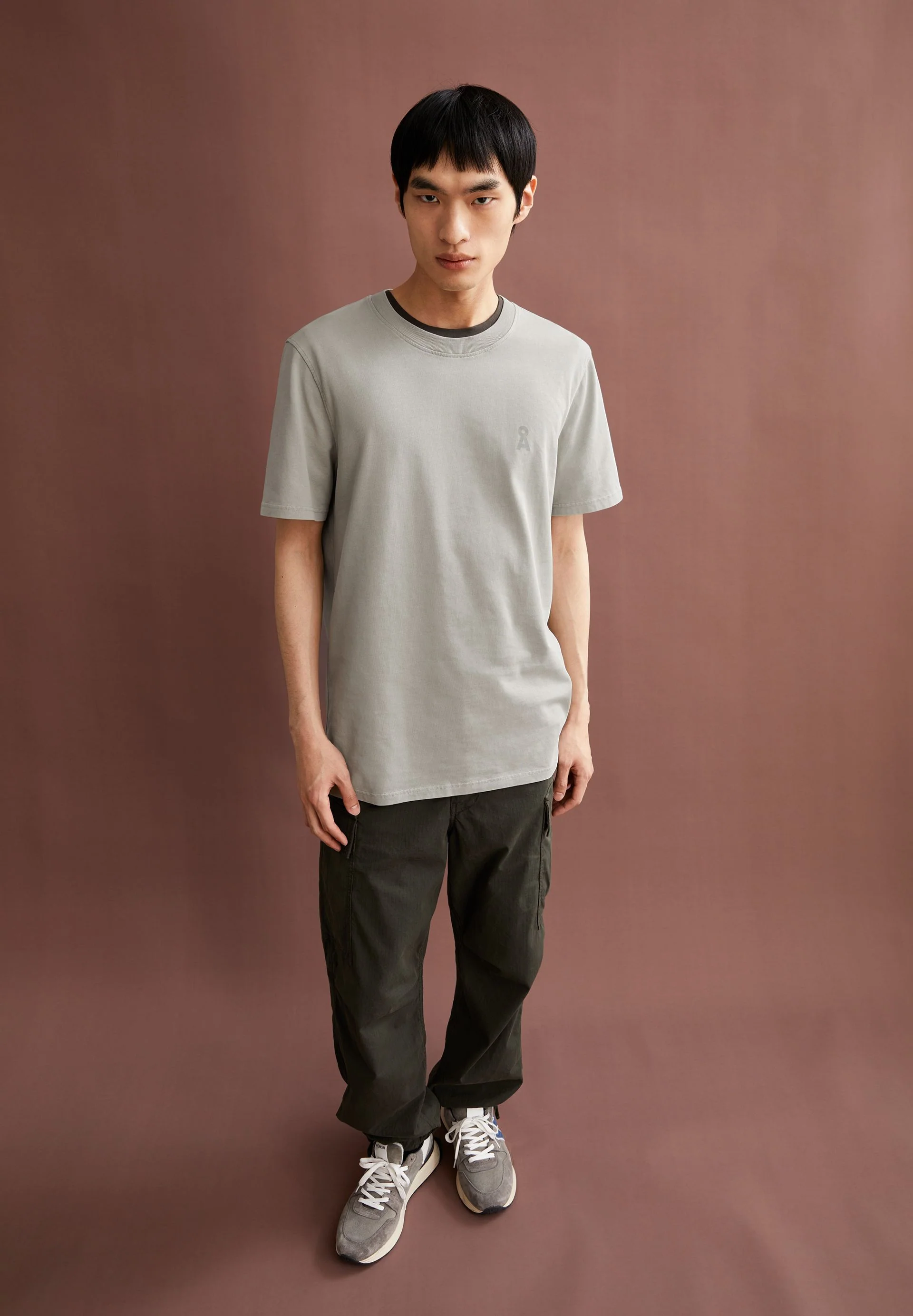 ICONIC Å MAARKOS GMT DYE T-SHIRT | light sage washed - Image 4