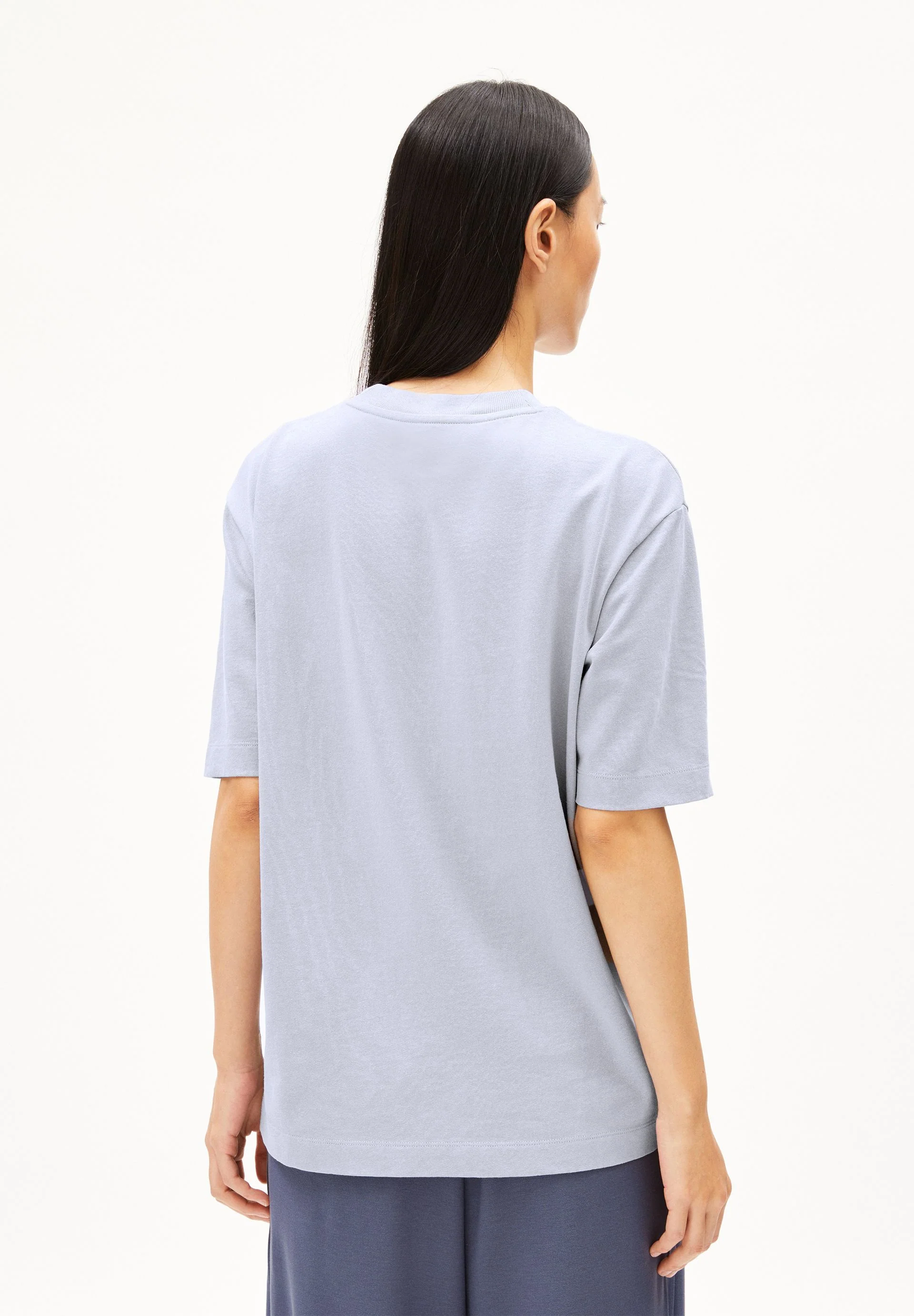 ICONIC Å TARJAA T-SHIRT | misty morning - Image 2