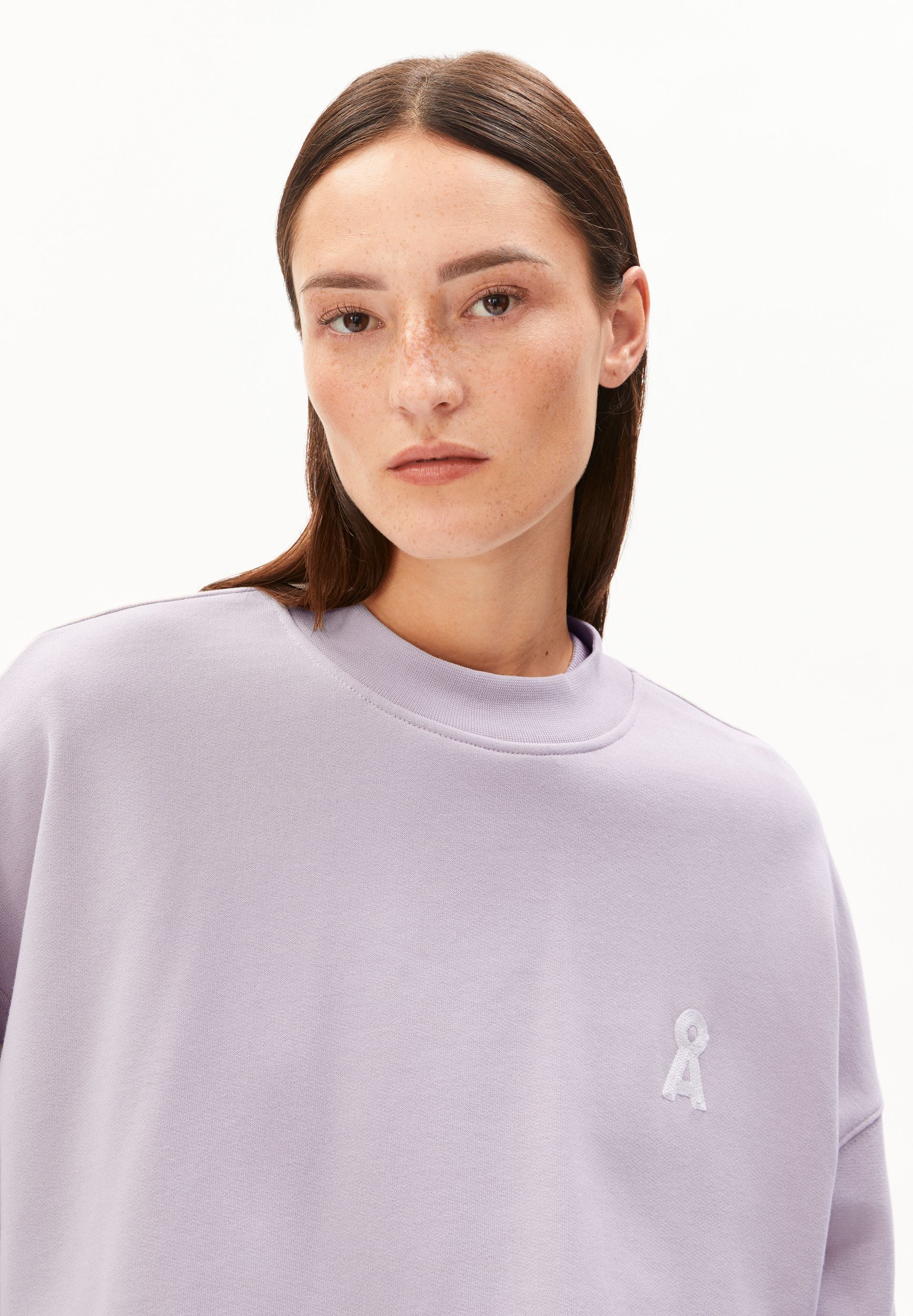 ICONIC Å ALIZAA SWEATSHIRT | ice grape - Image 3