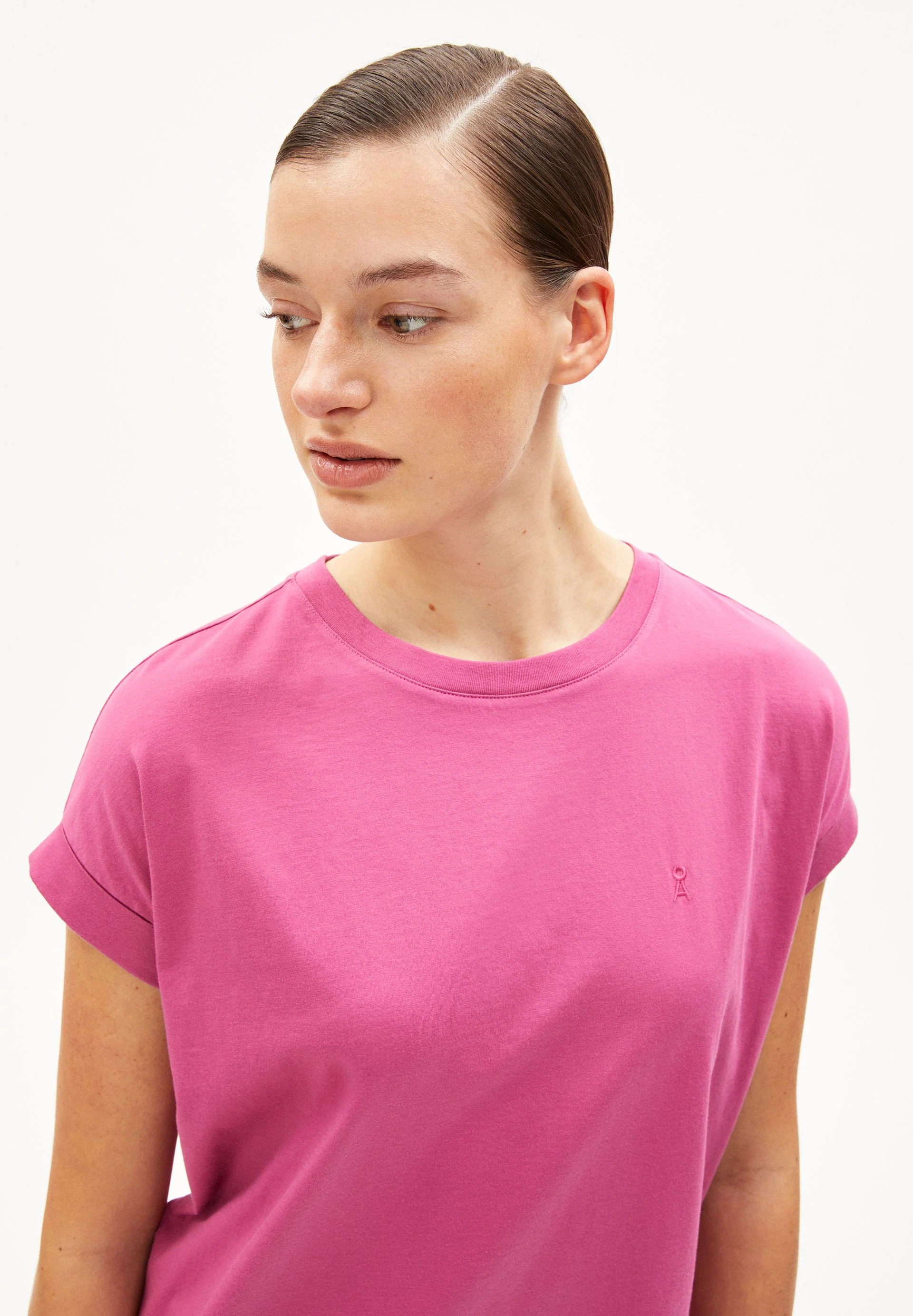 IDAARA T-SHIRT | crushed berry - Image 3