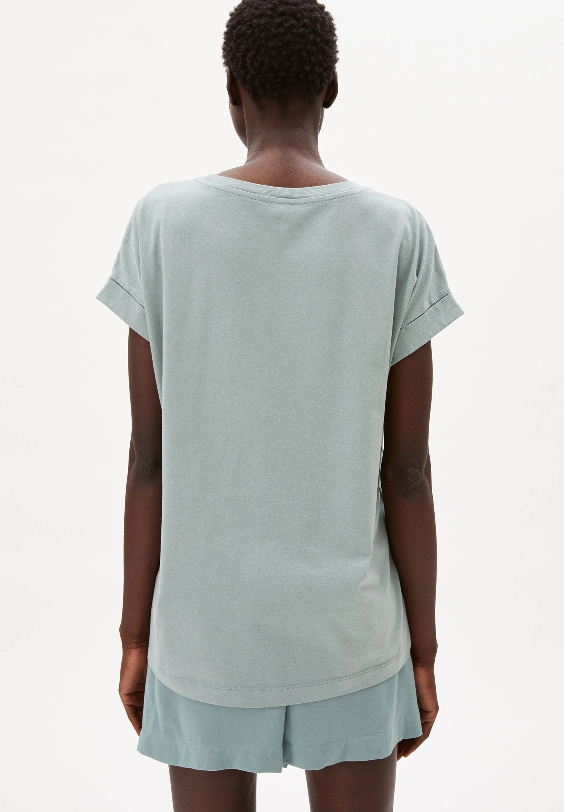 IDAARA T-SHIRT | eucalyptus green - Image 2